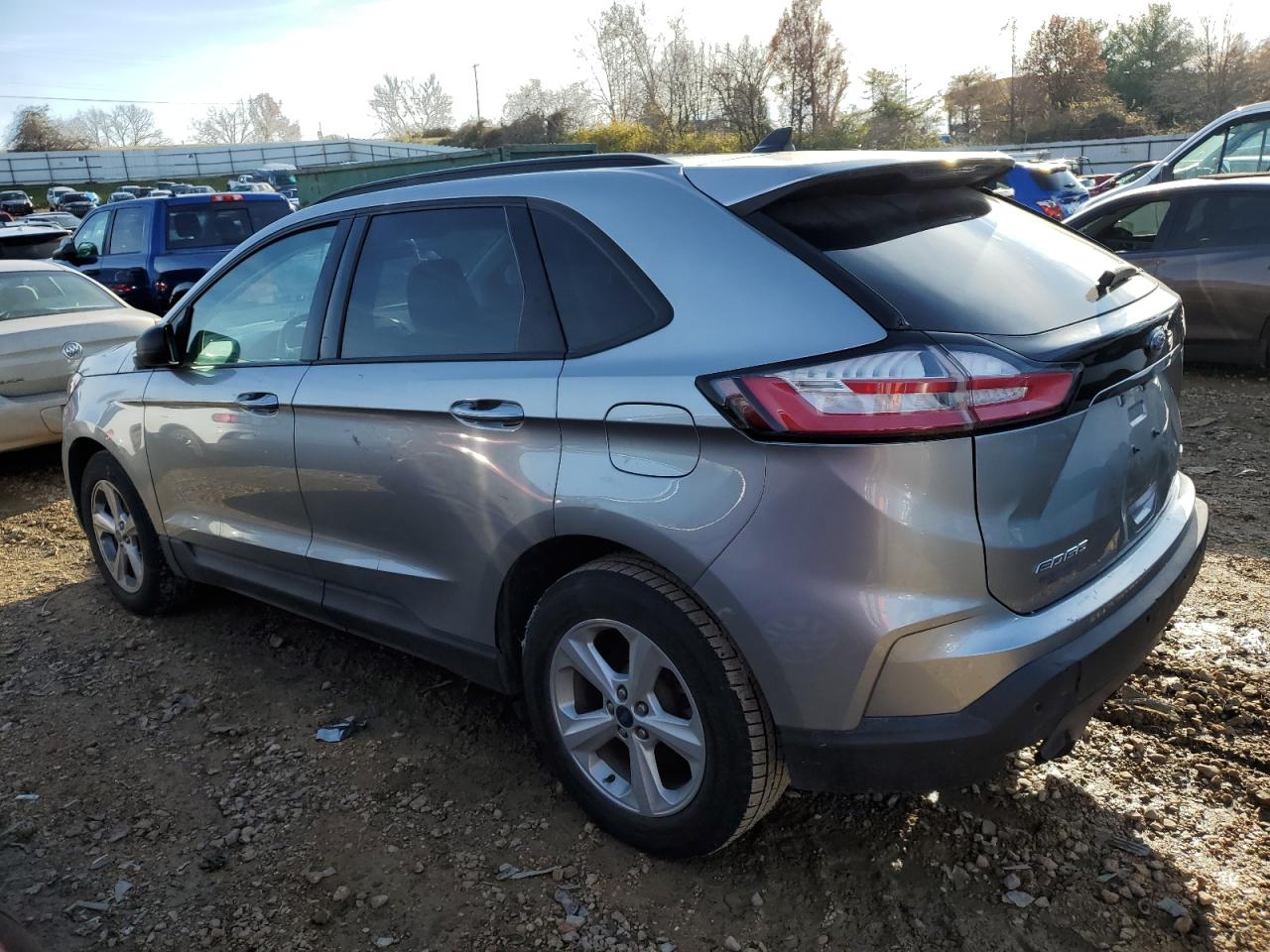 2020 FORD EDGE SE — VIN 2FMPK3G97LBA34062 — photo 2