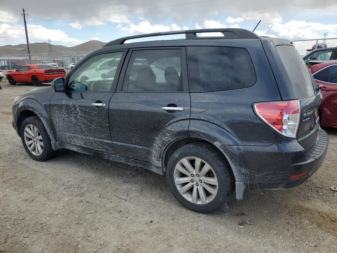 2011 SUBARU FORESTER 2 — VIN JF2SHBDC7BH774642 — photo 2