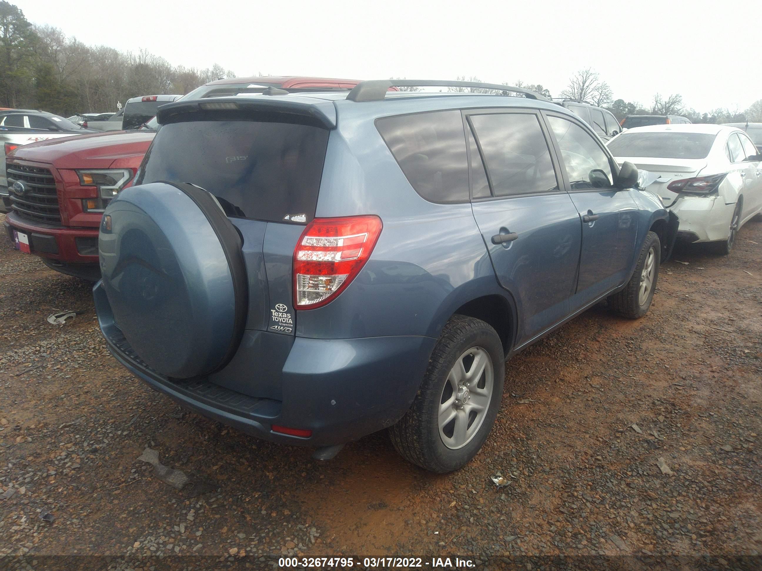 2010 TOYOTA RAV4 — VIN 2T3BF4DV3AW049453 — photo 4