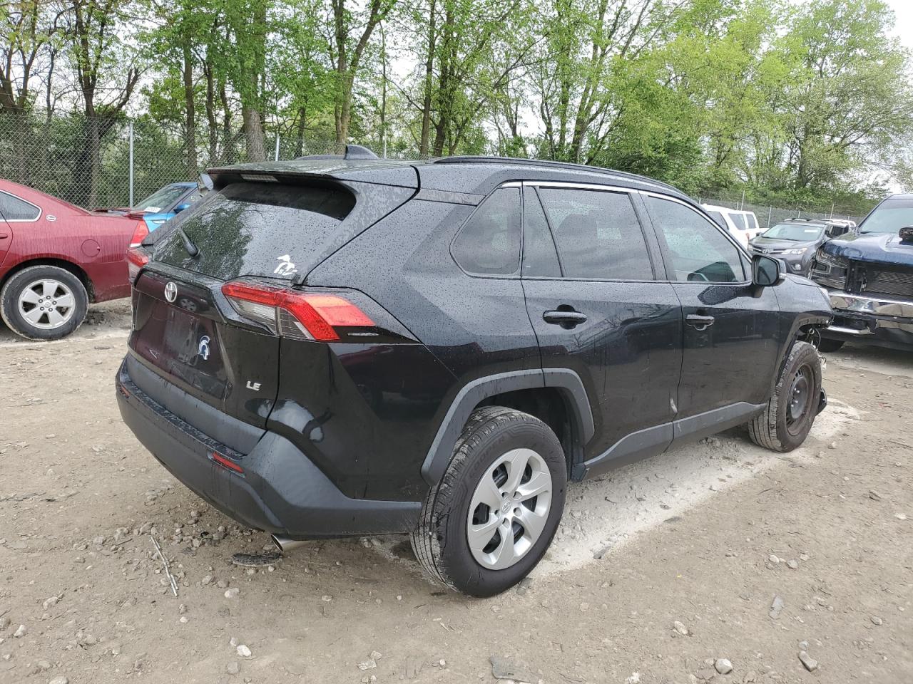 2019 TOYOTA RAV4 LE — VIN 2T3K1RFV1KW044326 — photo 3