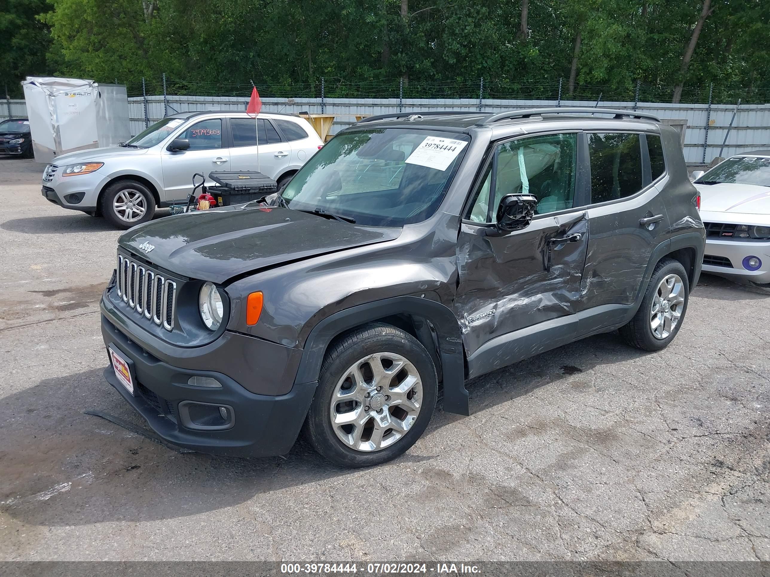 2016 JEEP RENEGADE — VIN ZACCJABT5GPD59596 — photo 2