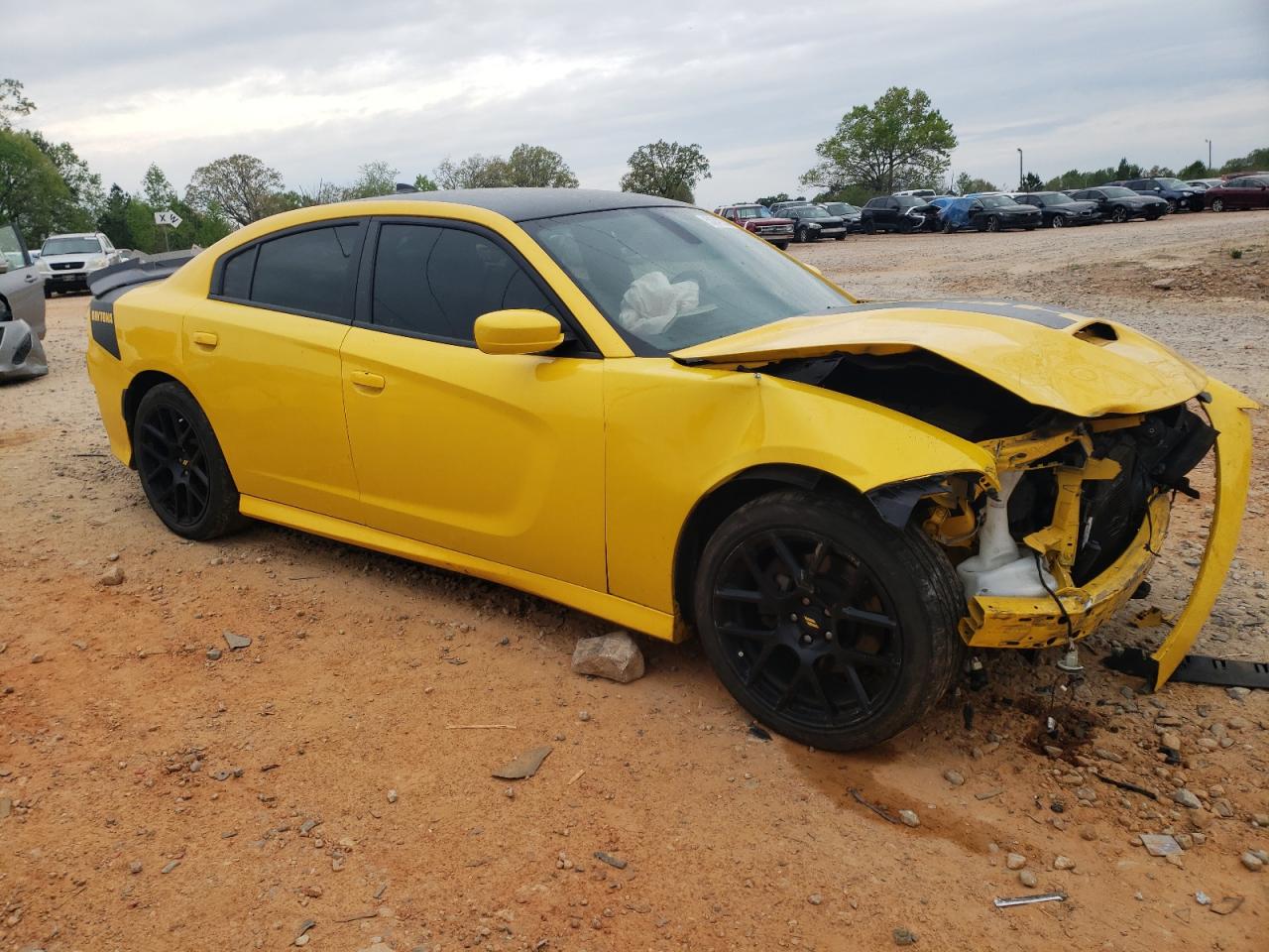 2017 DODGE CHARGER R/ — VIN 2C3CDXCT2HH599236 — photo 4