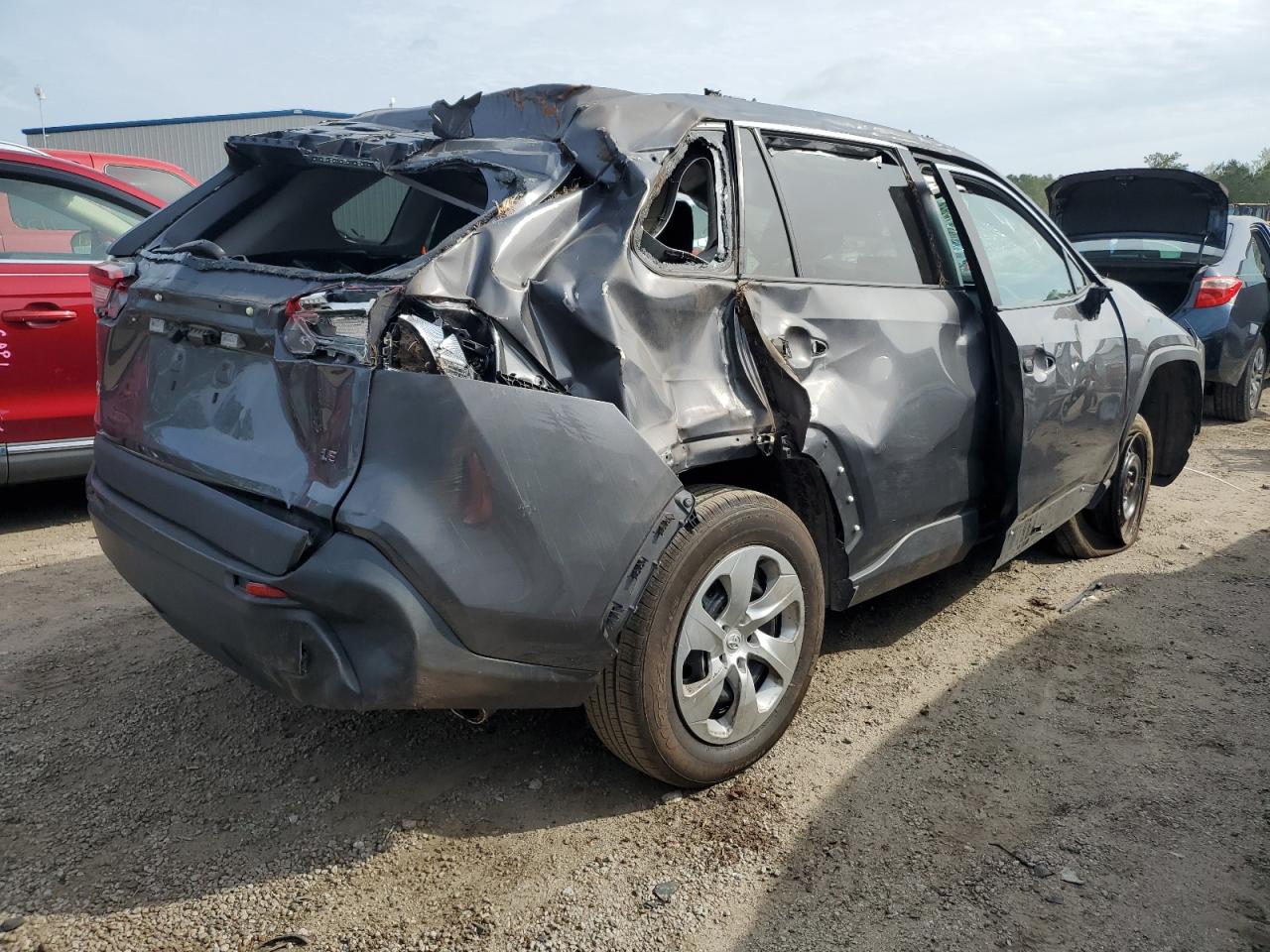 2021 TOYOTA RAV4 LE — VIN 2T3H1RFV2MW144593 — photo 3