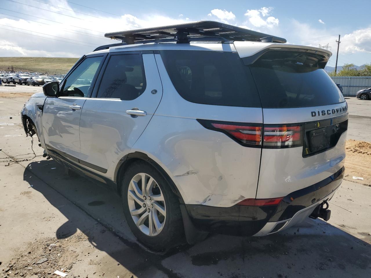 2019 LAND ROVER DISCOVERY — VIN SALRR2RV3K2402179 — photo 2
