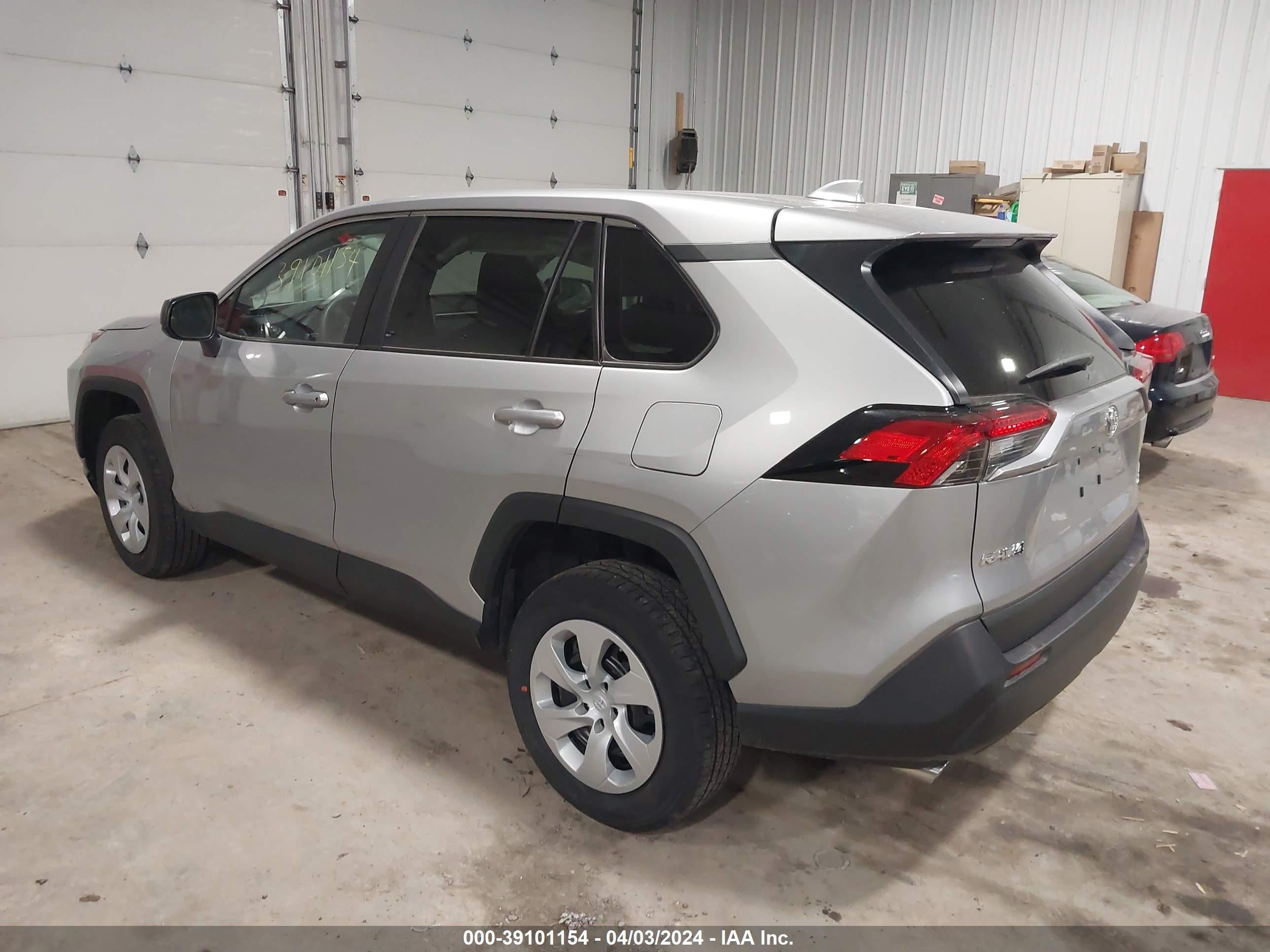2023 TOYOTA RAV4 — VIN 2T3F1RFV3PW380701 — photo 3