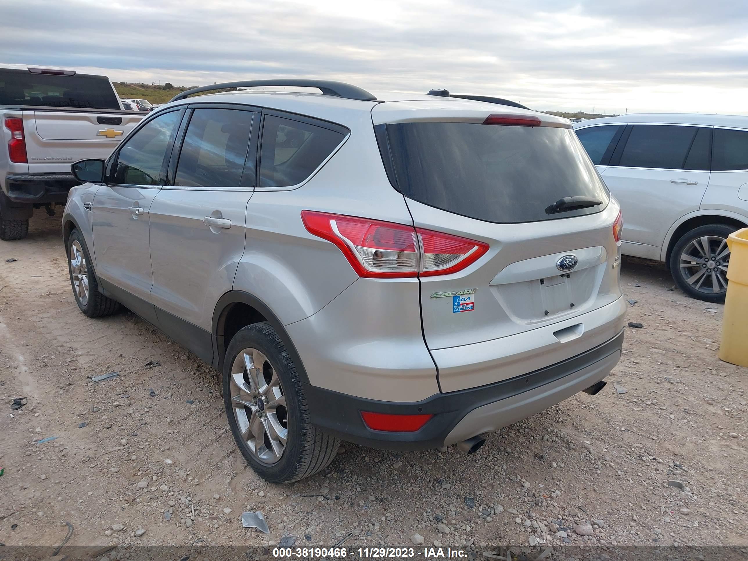 2014 FORD ESCAPE — VIN 1FMCU0GX4EUD57939 — photo 3