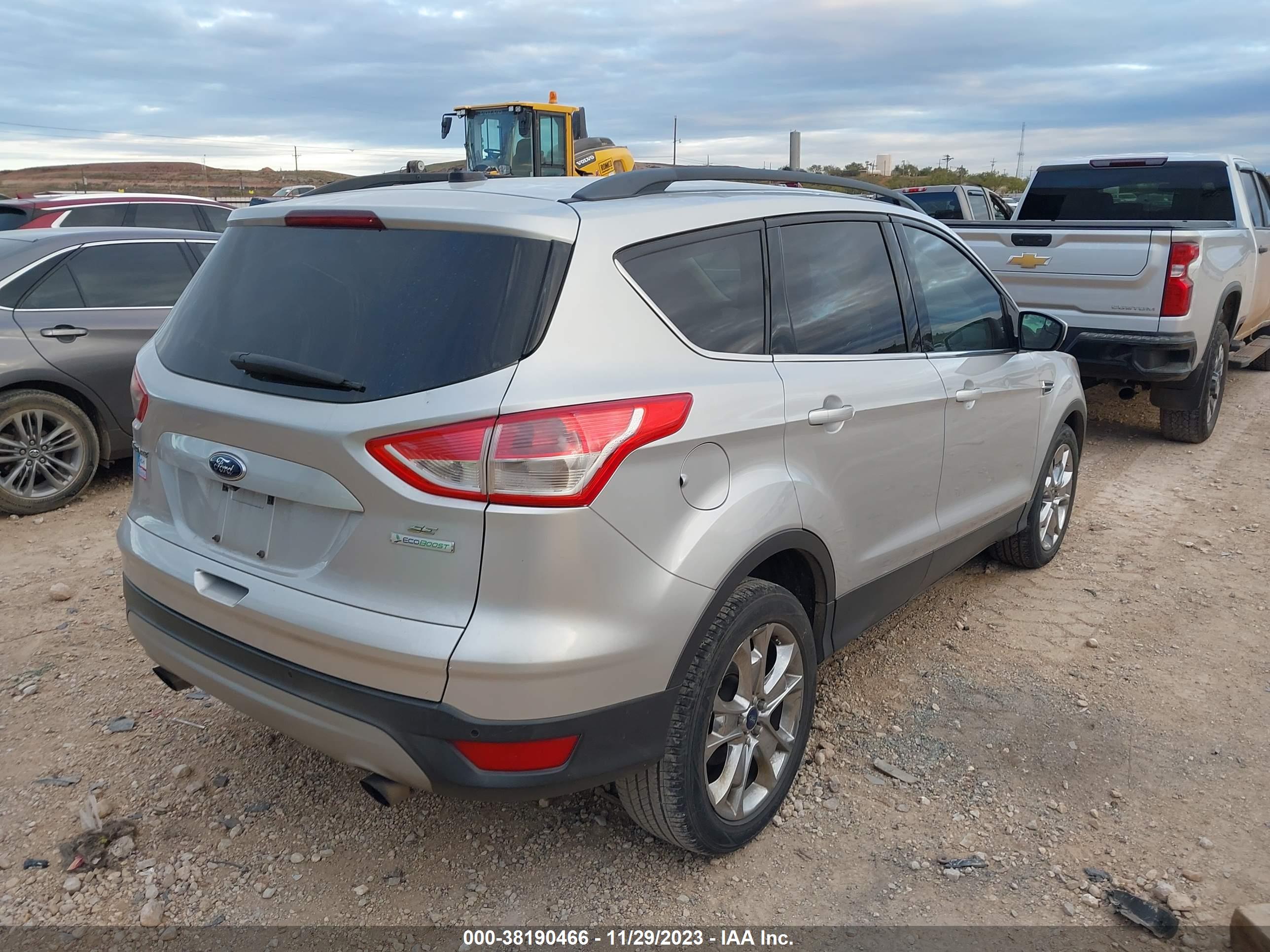 2014 FORD ESCAPE — VIN 1FMCU0GX4EUD57939 — photo 4