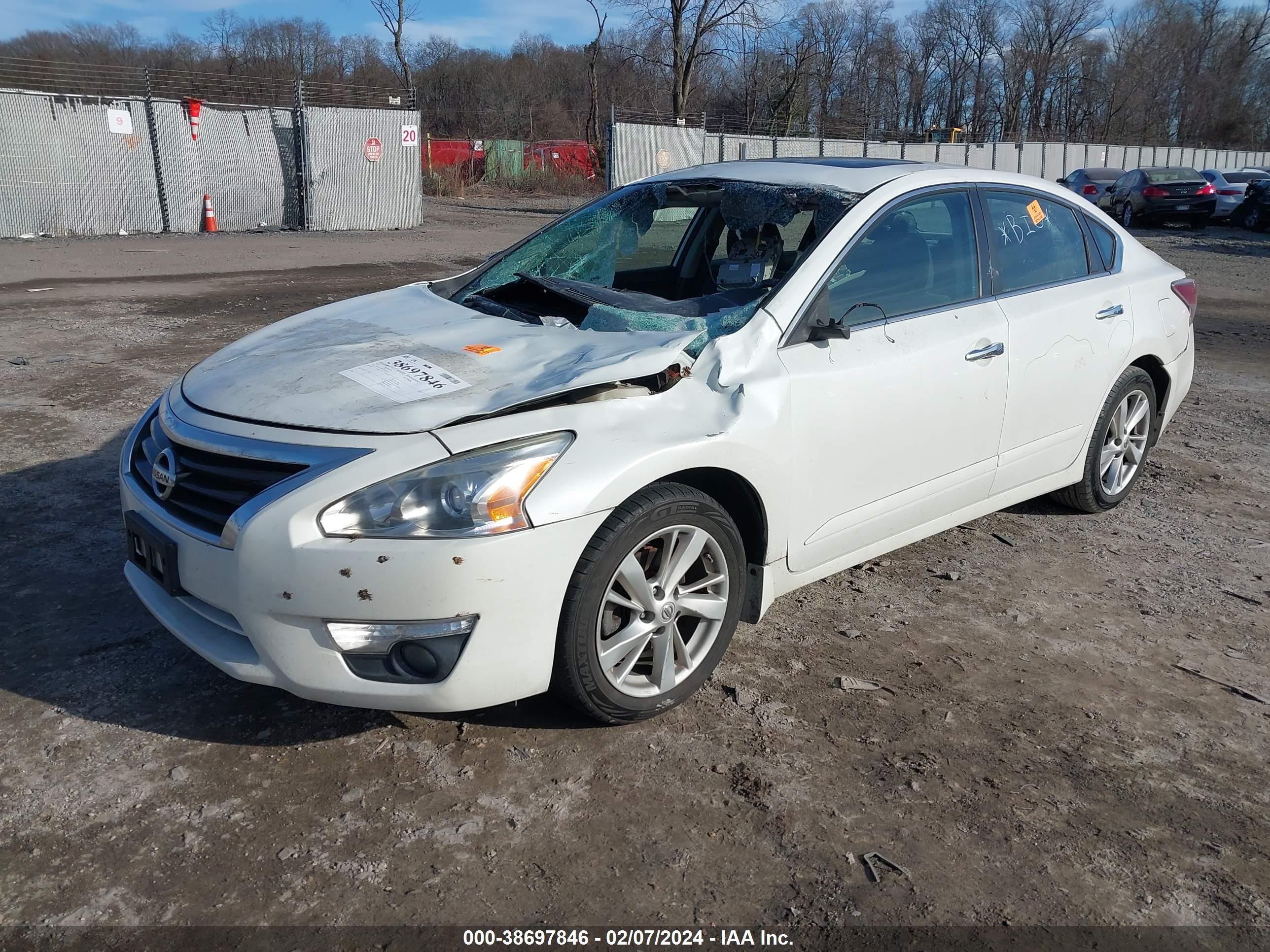 2015 NISSAN ALTIMA — VIN 1N4AL3AP6FN872614 — photo 2