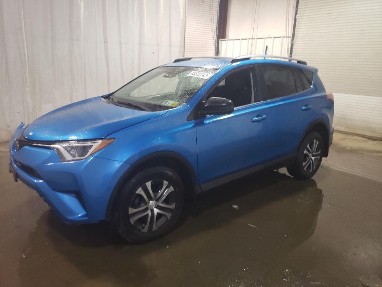 2018 TOYOTA RAV4 LE — VIN JTMBFREV3JJ748432 — photo 1 of 13