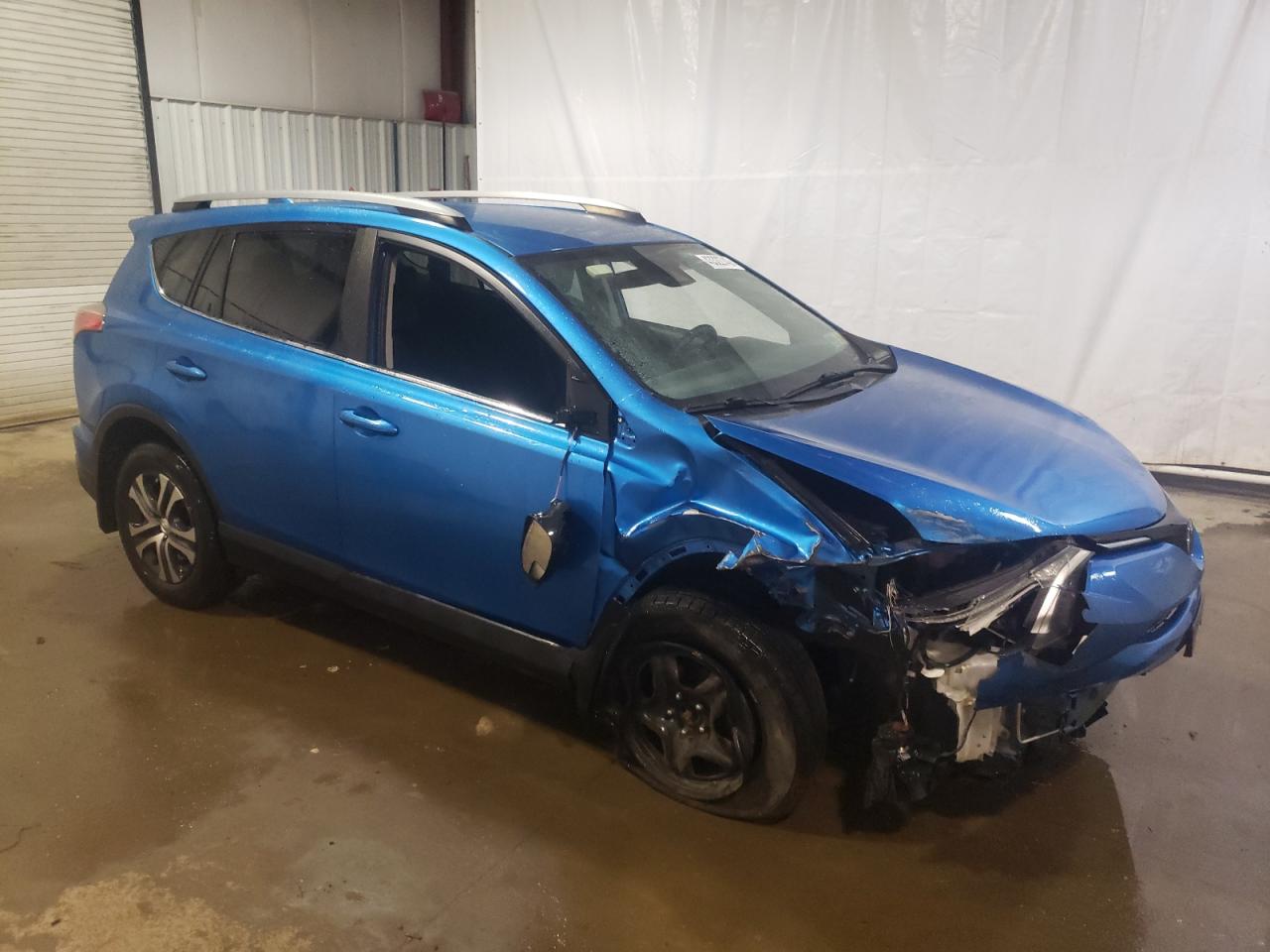 2018 TOYOTA RAV4 LE — VIN JTMBFREV3JJ748432 — photo 4