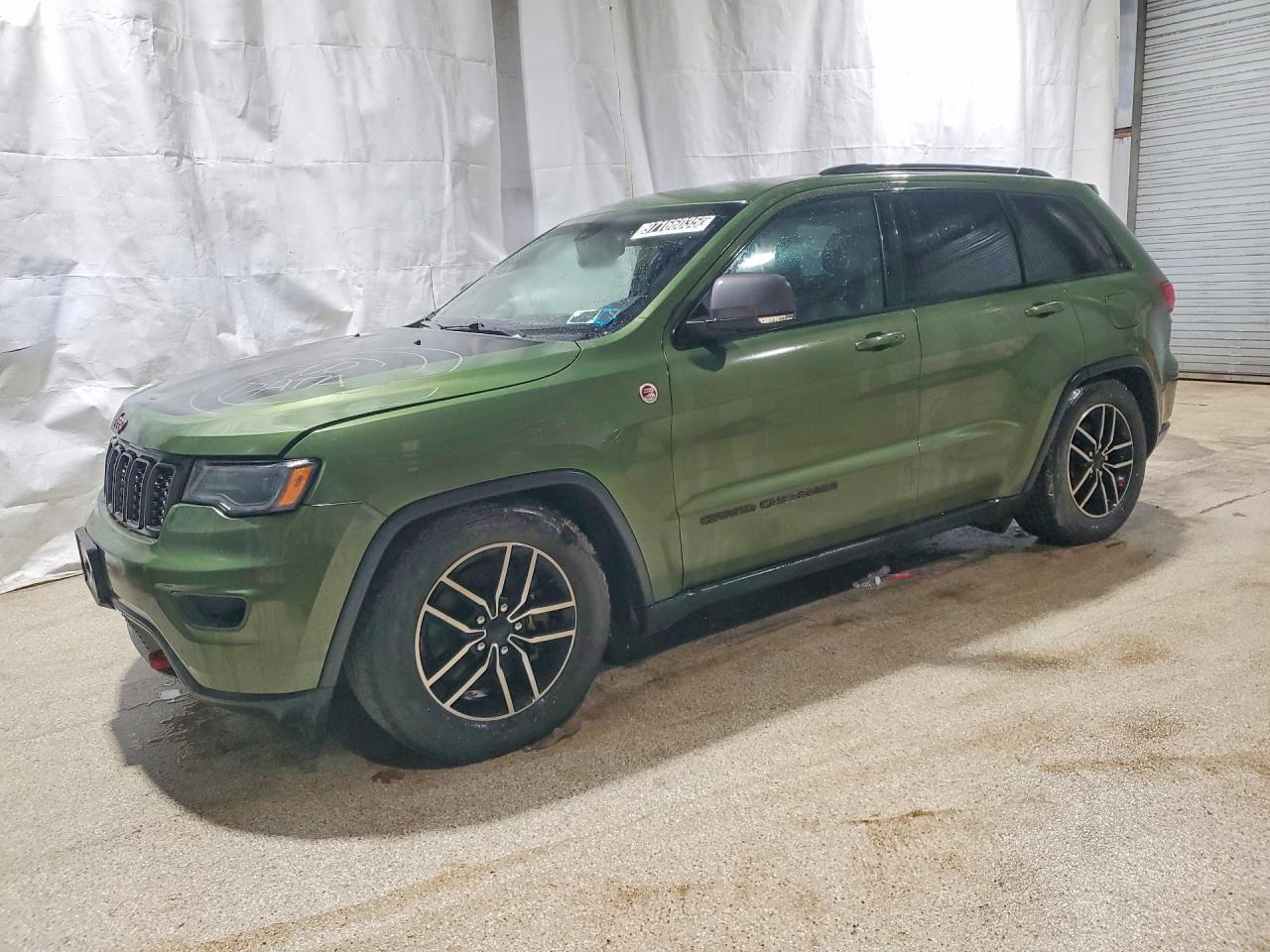 2021 JEEP Cherokee — VIN 1C4RJFLG8MC565407 — photo 1 of 13