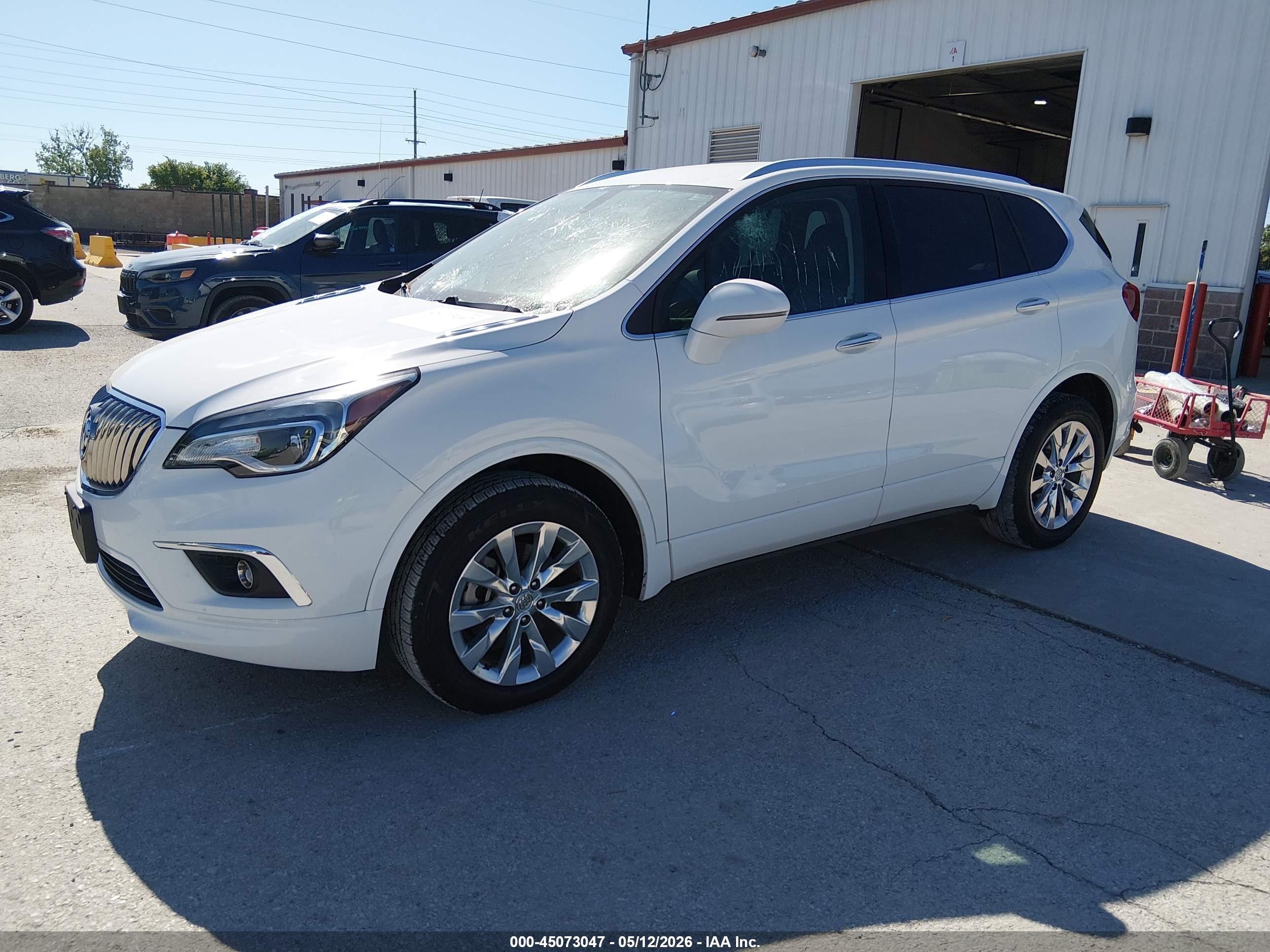 2018 BUICK Envision — VIN LRBFX1SA2JD024052 — photo 2