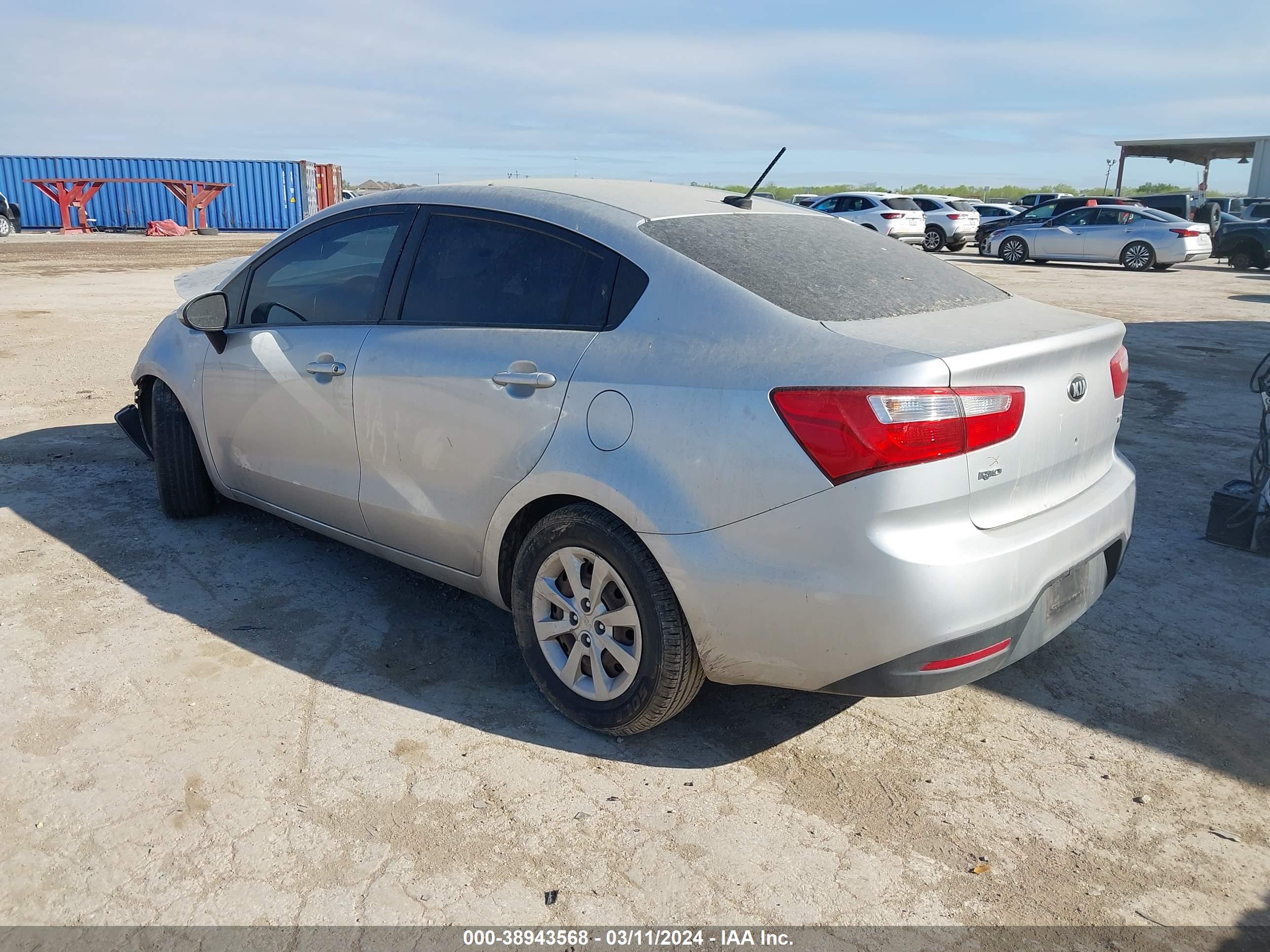 2015 KIA RIO — VIN KNADM4A37F6468672 — photo 3