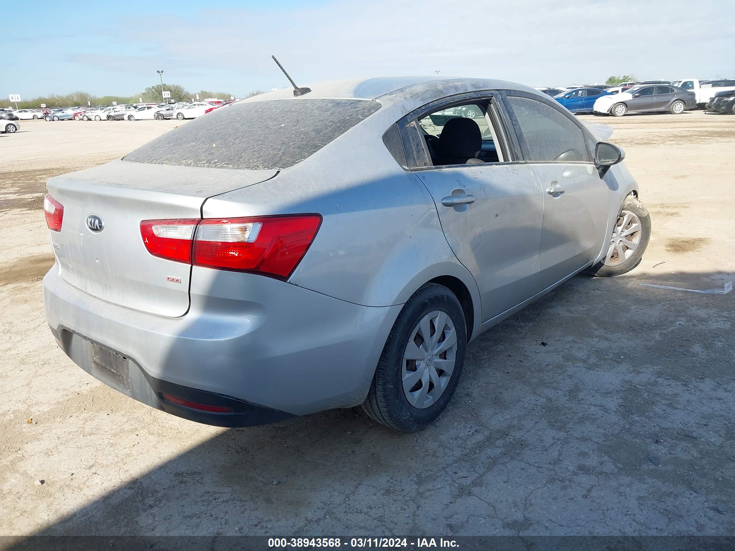 2015 KIA RIO — VIN KNADM4A37F6468672 — photo 4