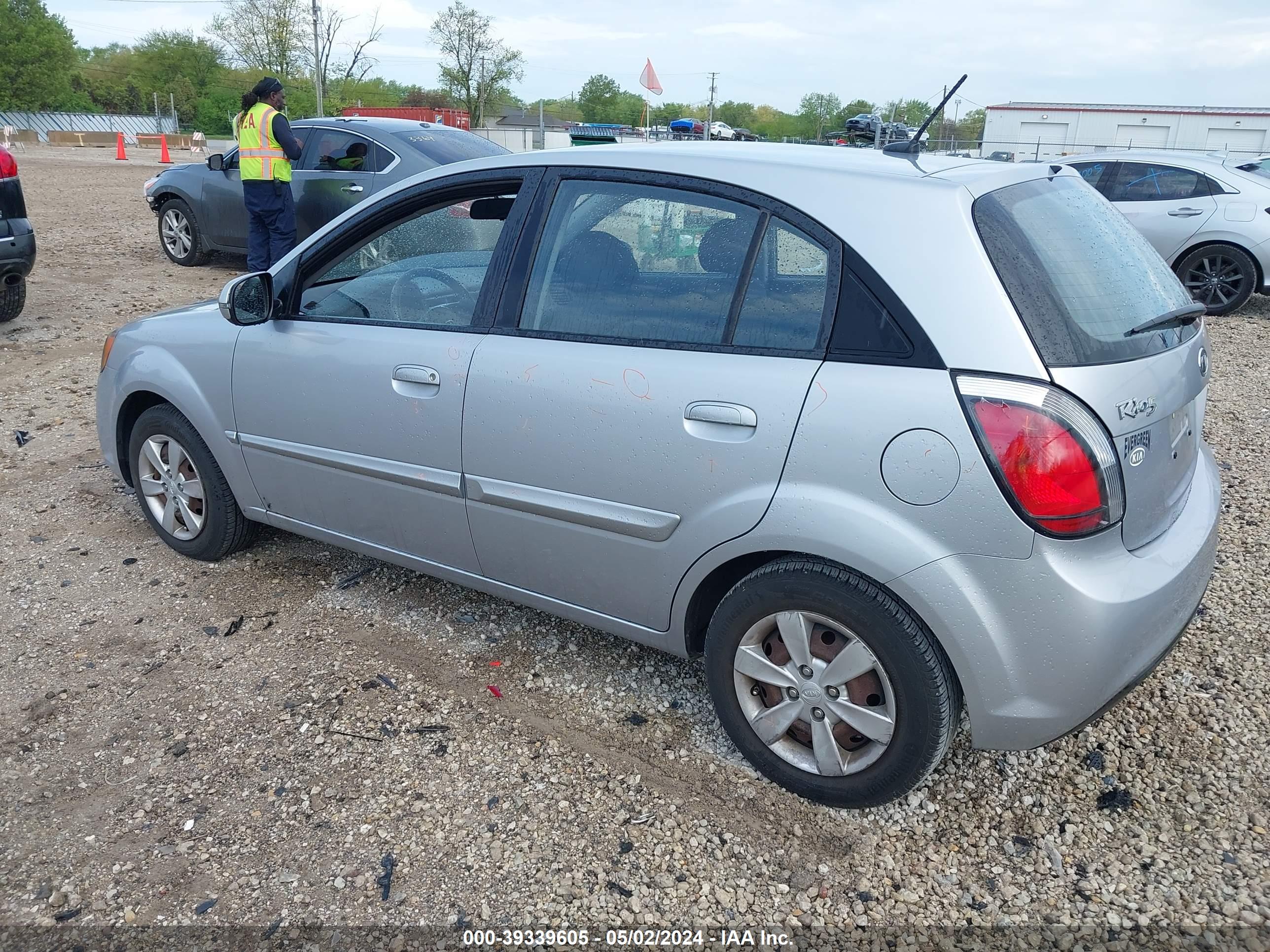 2011 KIA RIO5 — VIN KNADH5A37B6797490 — photo 3