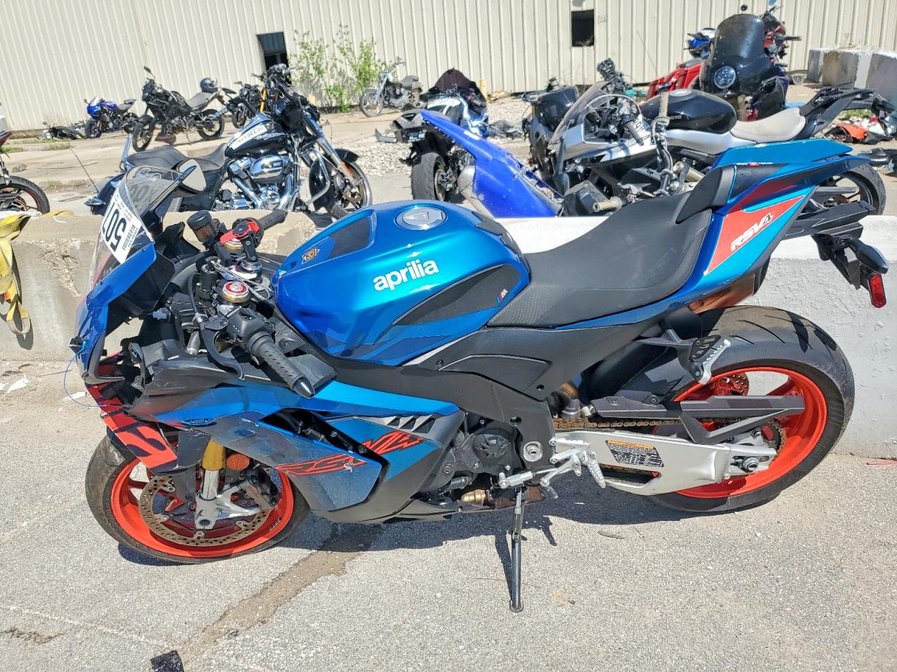 2026 APRILIA rsv — VIN ZD4XPUA07TS000154 — photo 3