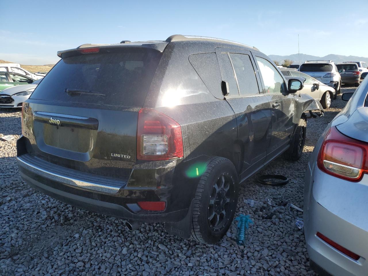 2014 JEEP COMPASS LI — VIN 1C4NJDCB9ED756787 — photo 3