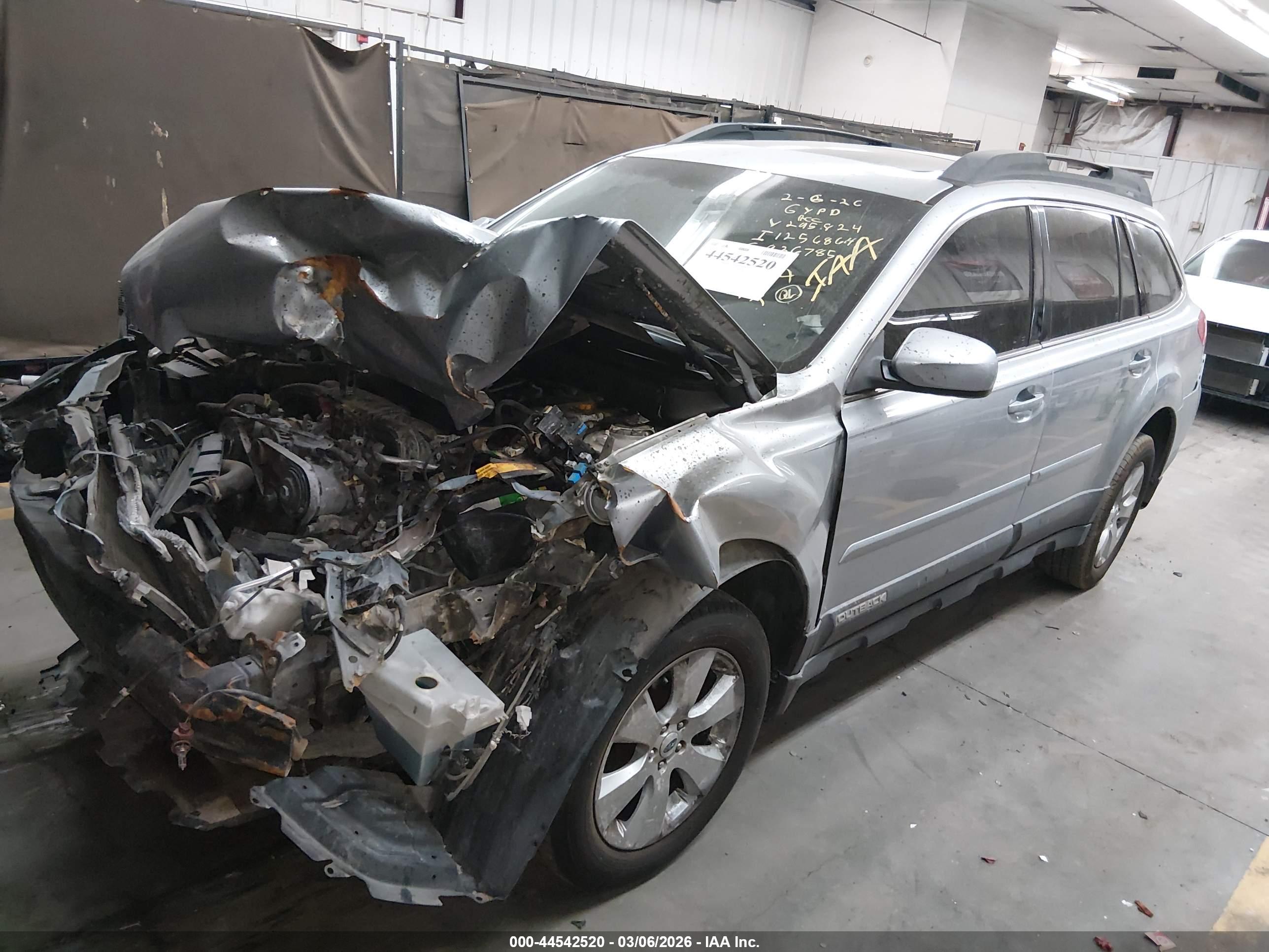 2012 SUBARU Outback — VIN 4S4BRBKC5C3295824 — photo 2