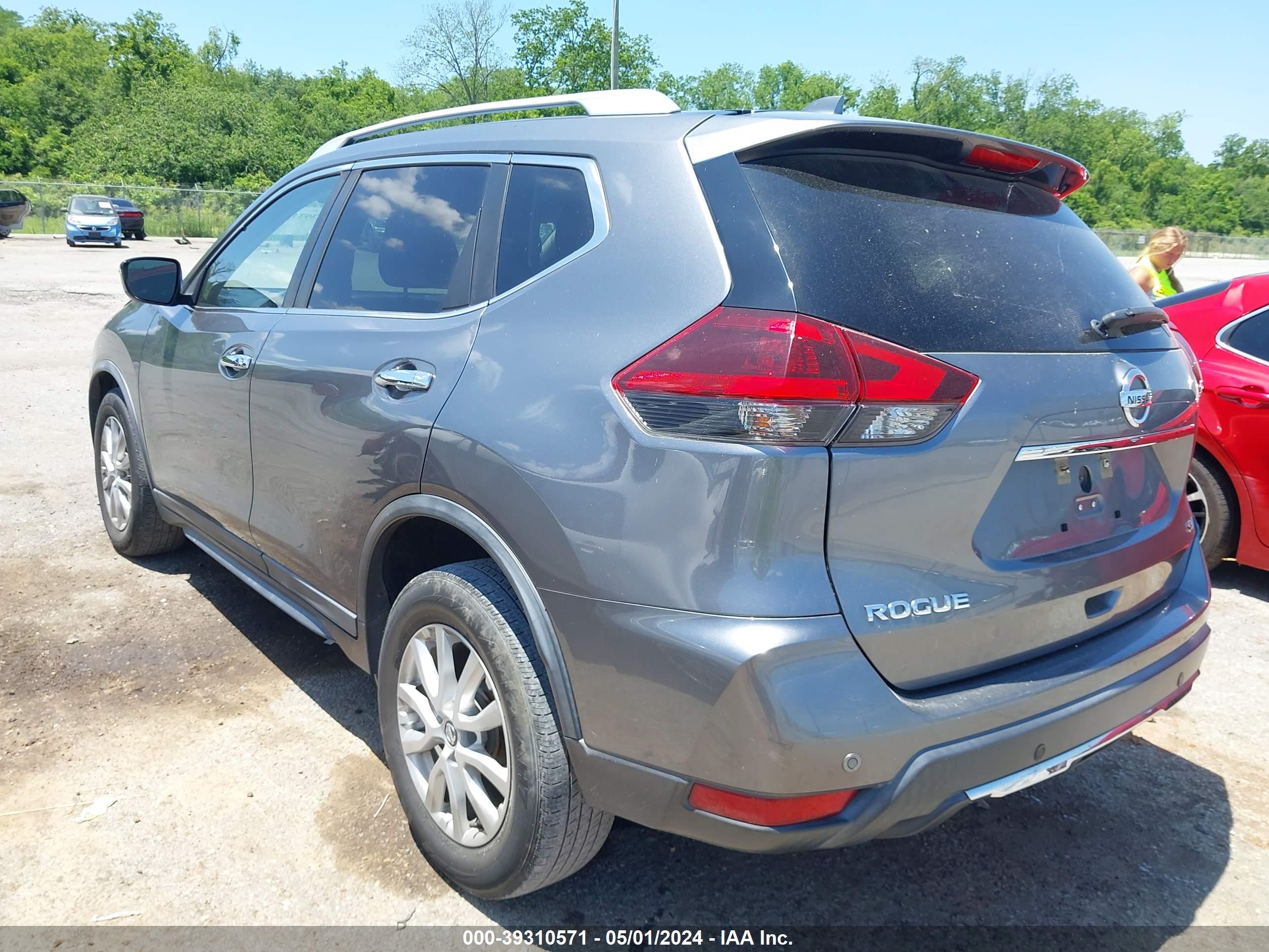 2020 NISSAN ROGUE — VIN KNMAT2MT4LP530768 — photo 3