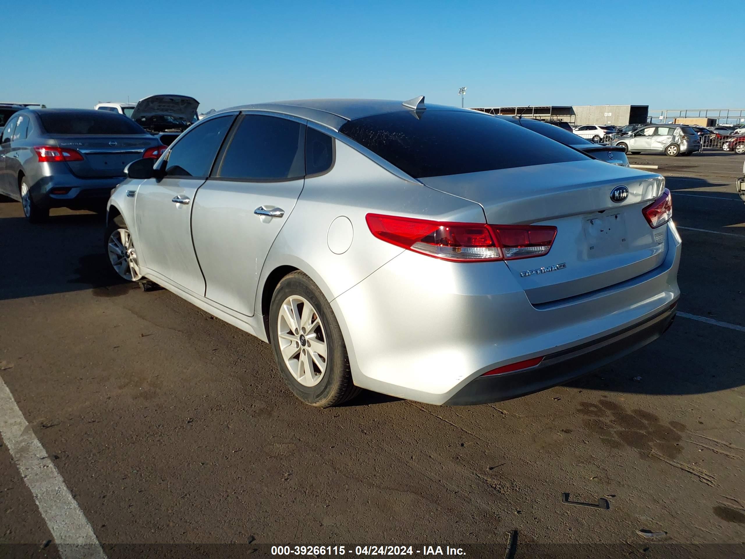 2016 KIA OPTIMA — VIN 5XXGT4L39GG092351 — photo 3