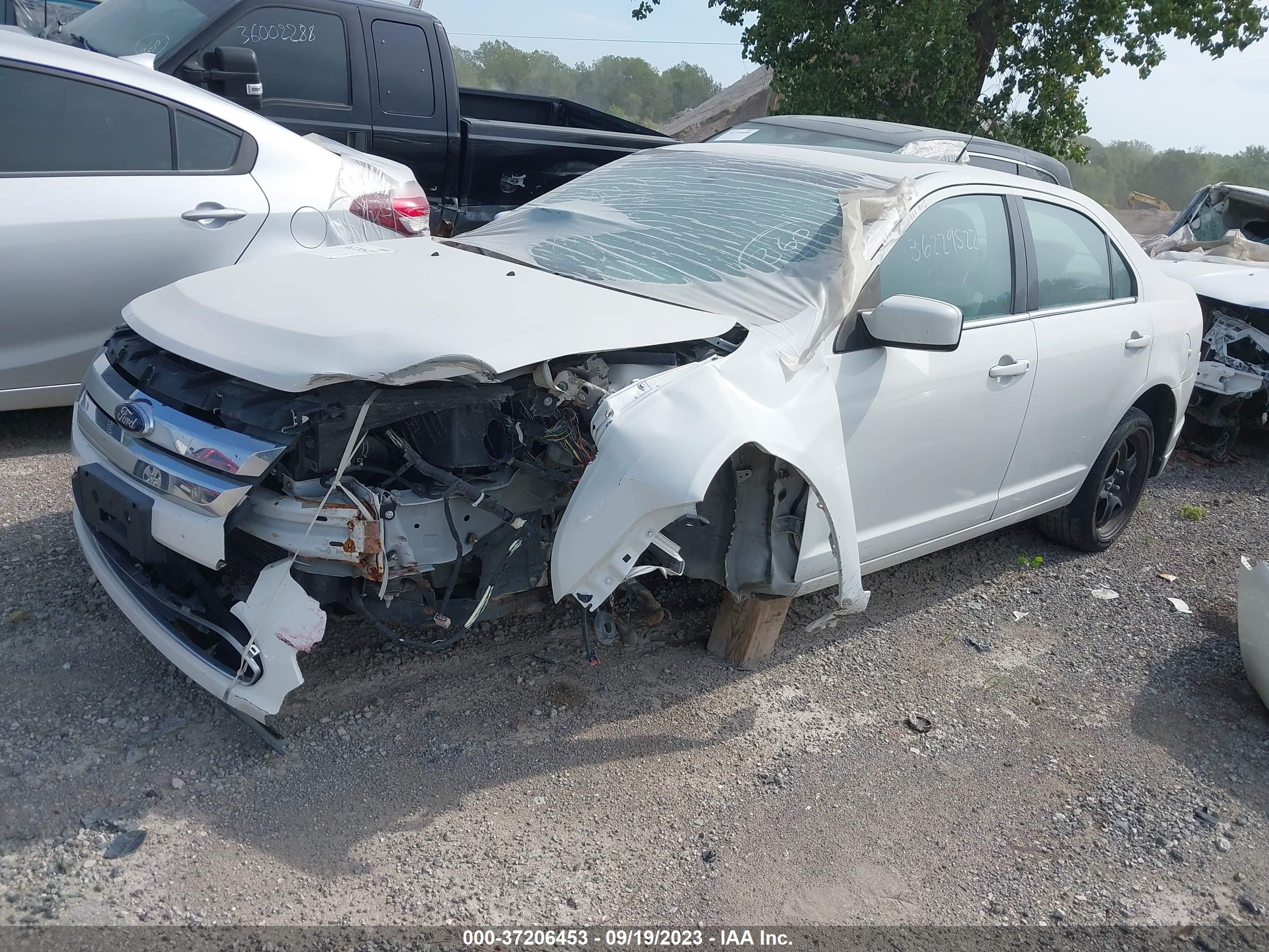 2010 FORD FUSION — VIN 3FAHP0HA5AR154366 — photo 2