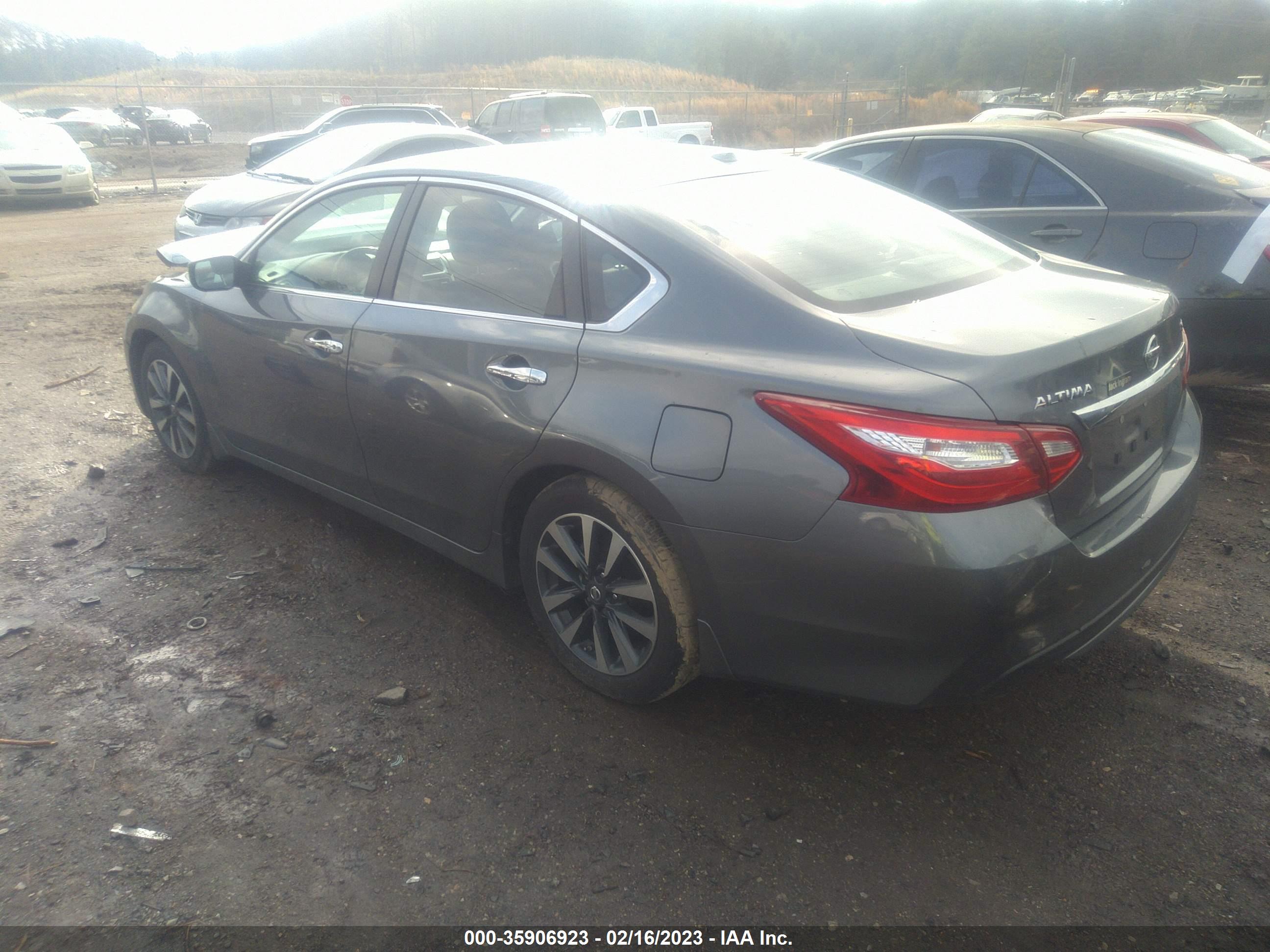2016 NISSAN ALTIMA — VIN 1N4AL3AP7GC153921 — photo 3