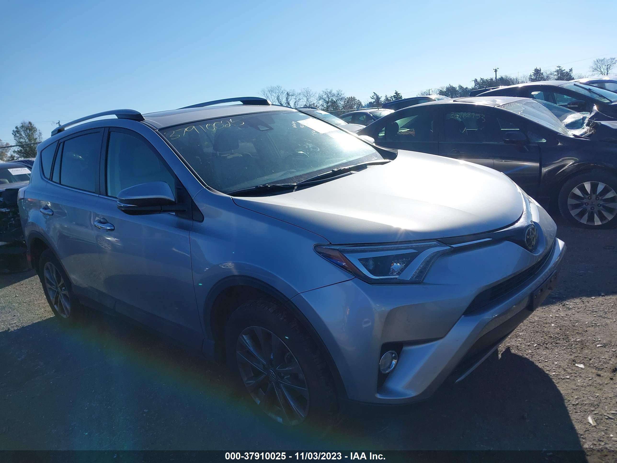 2018 TOYOTA RAV4 — VIN JTMDFREV4JJ227406 — photo 1 of 16