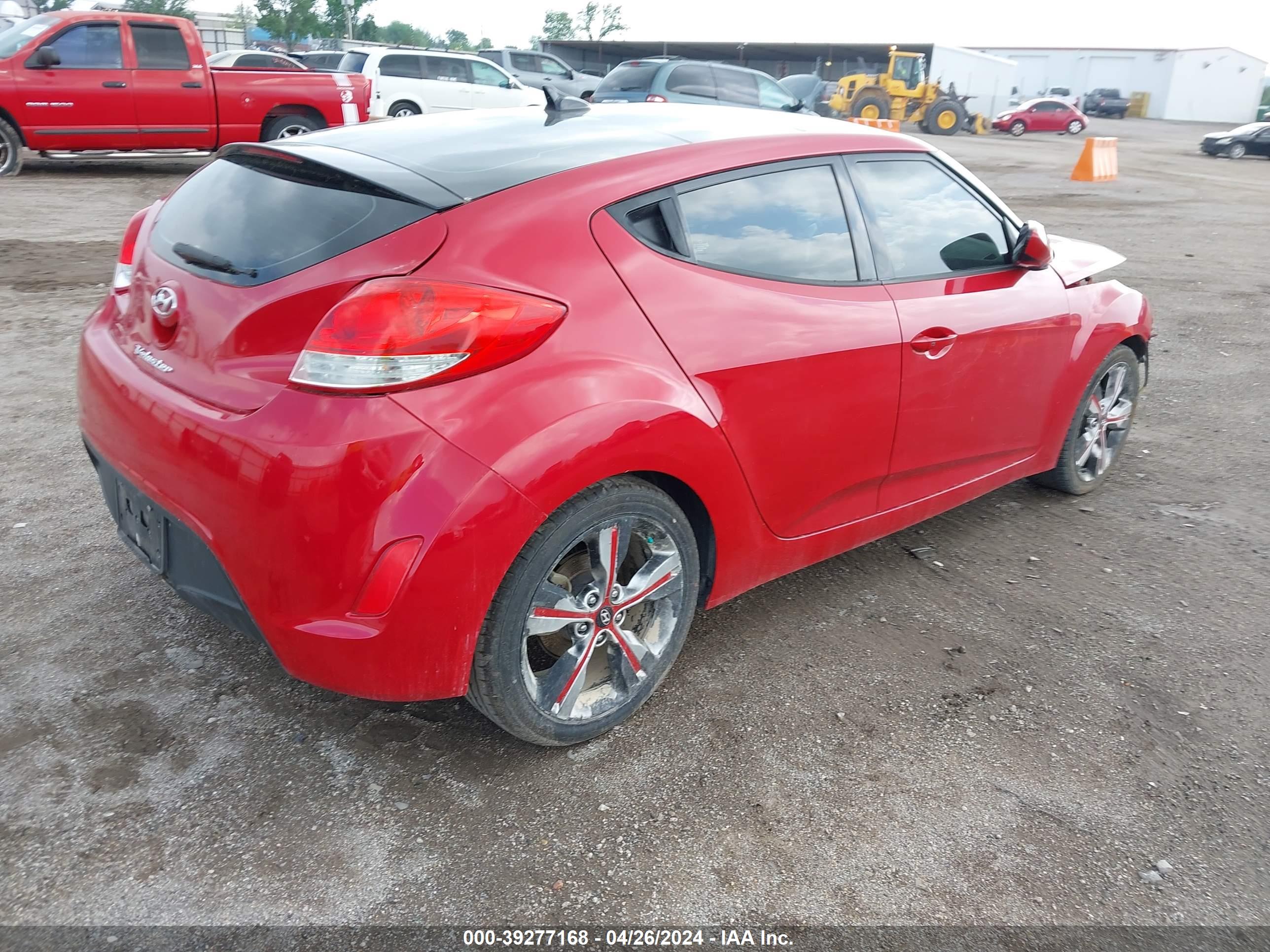 2017 HYUNDAI VELOSTER — VIN KMHTC6AD0HU324770 — photo 4