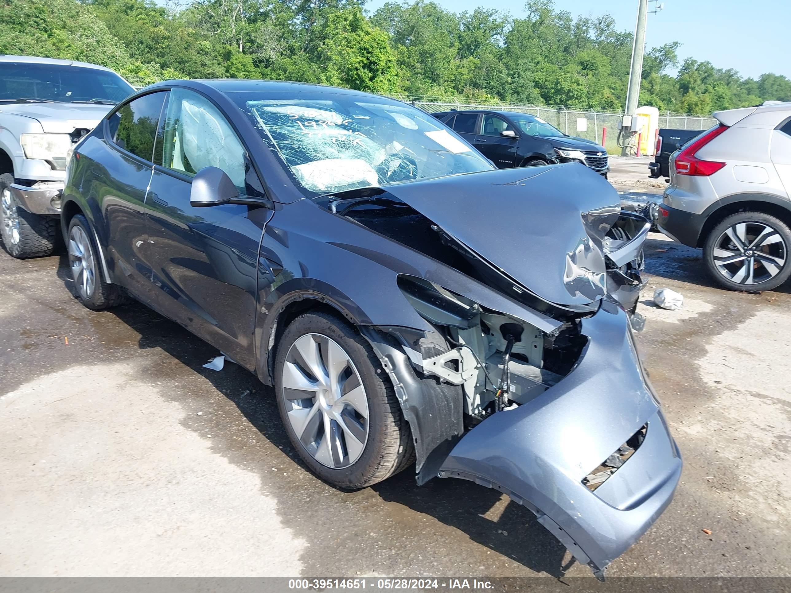 2023 TESLA MODEL Y
