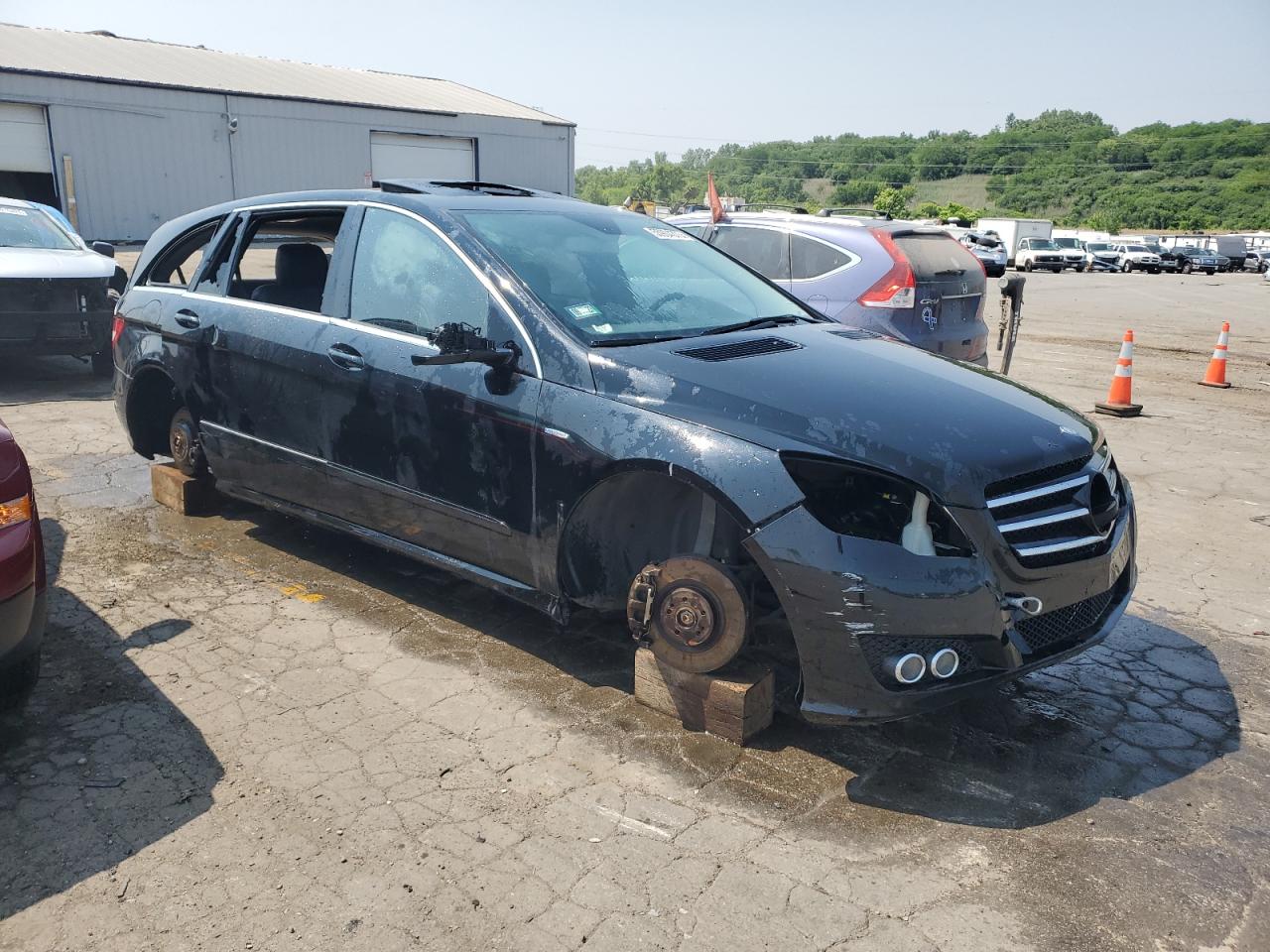 2011 MERCEDES-BENZ R 350 BLUE — VIN 4JGCB2FE9BA127540 — photo 4