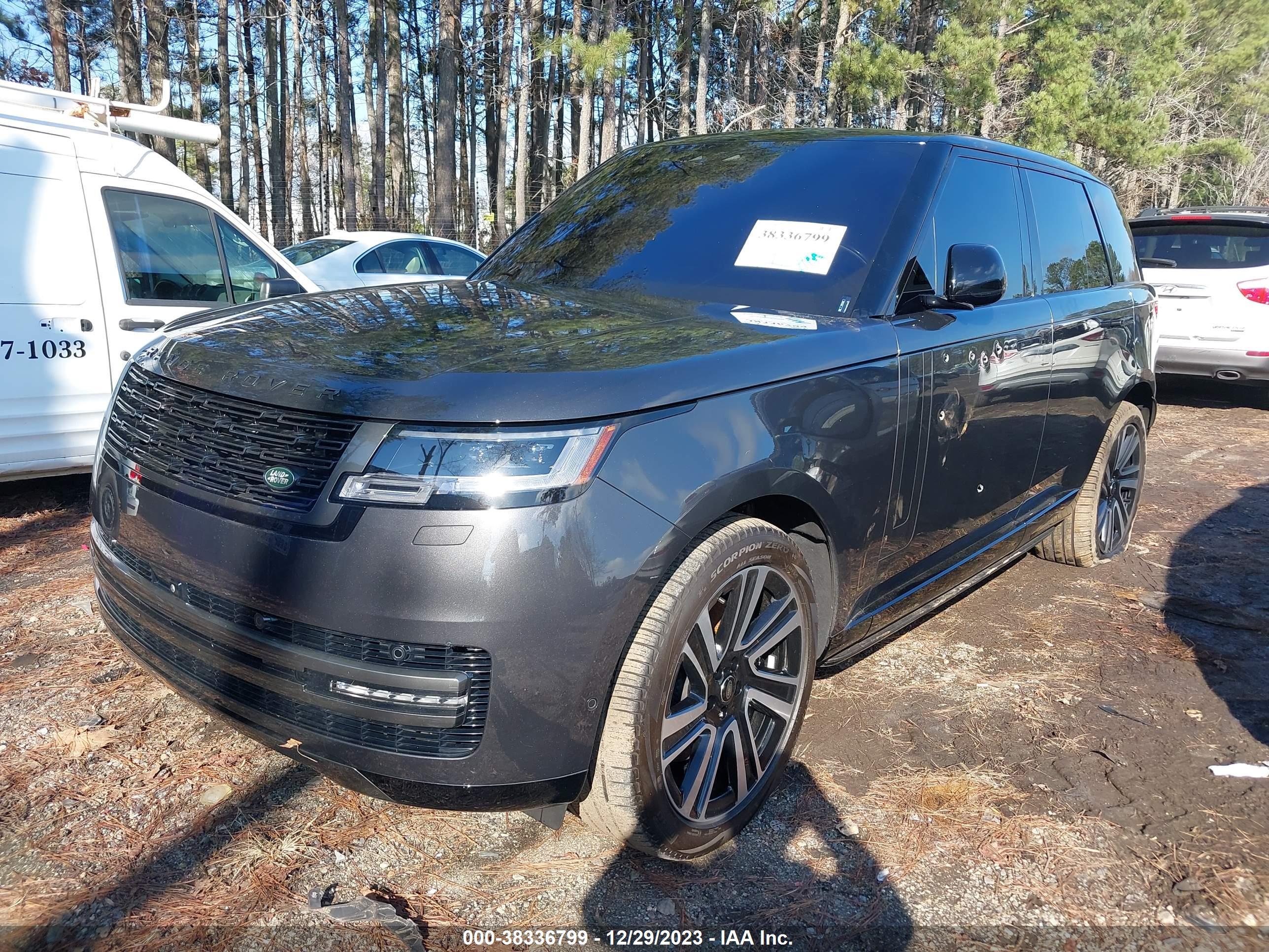 2023 LAND ROVER RANGE ROVER — VIN SALKP9E79PA030609 — photo 2