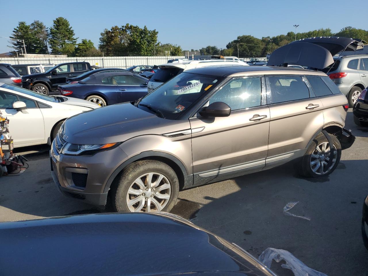 2017 LAND ROVER RANGE ROVE — VIN SALVP2BG2HH215943 — photo 1 of 13