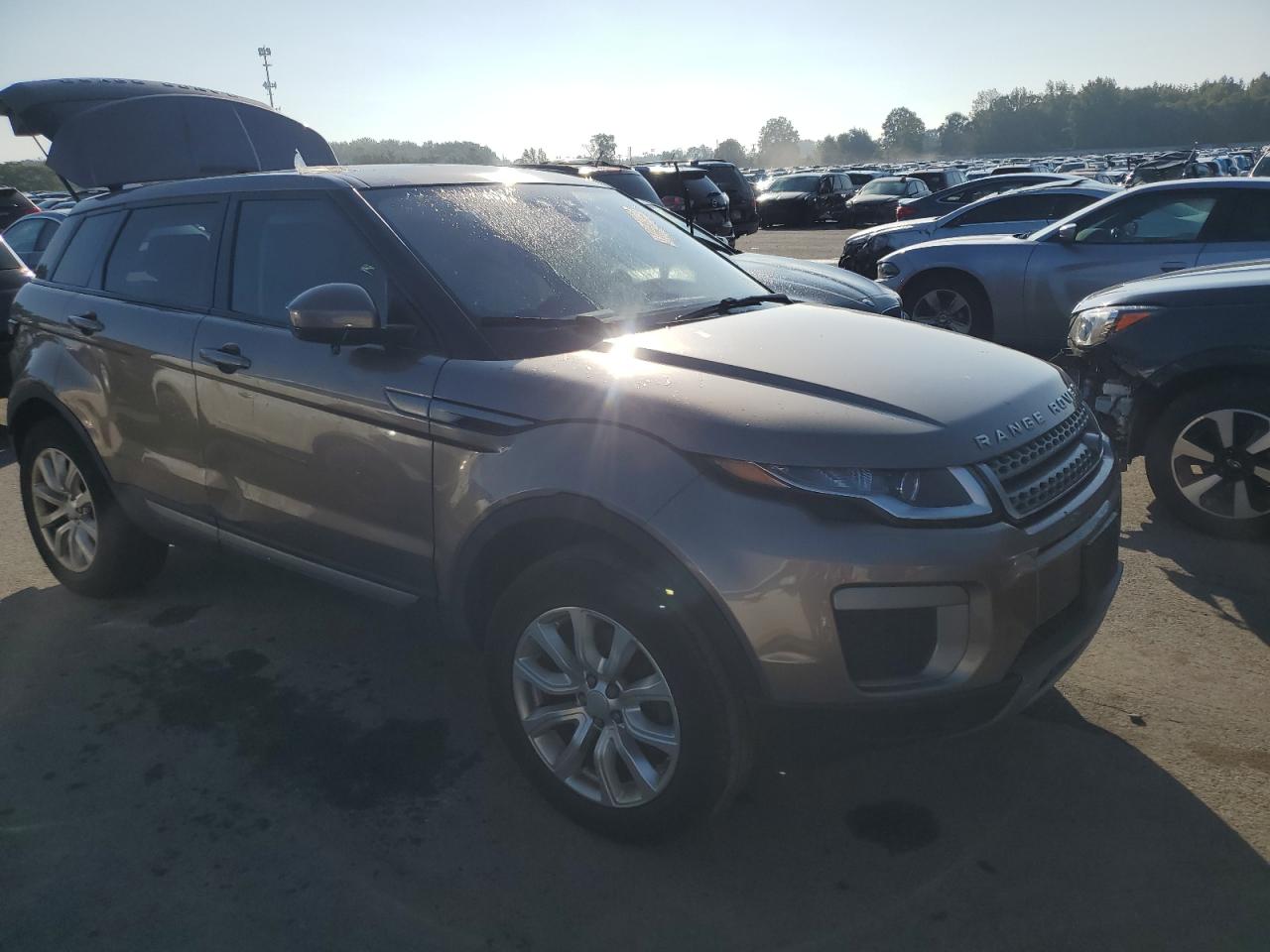 2017 LAND ROVER RANGE ROVE — VIN SALVP2BG2HH215943 — photo 4