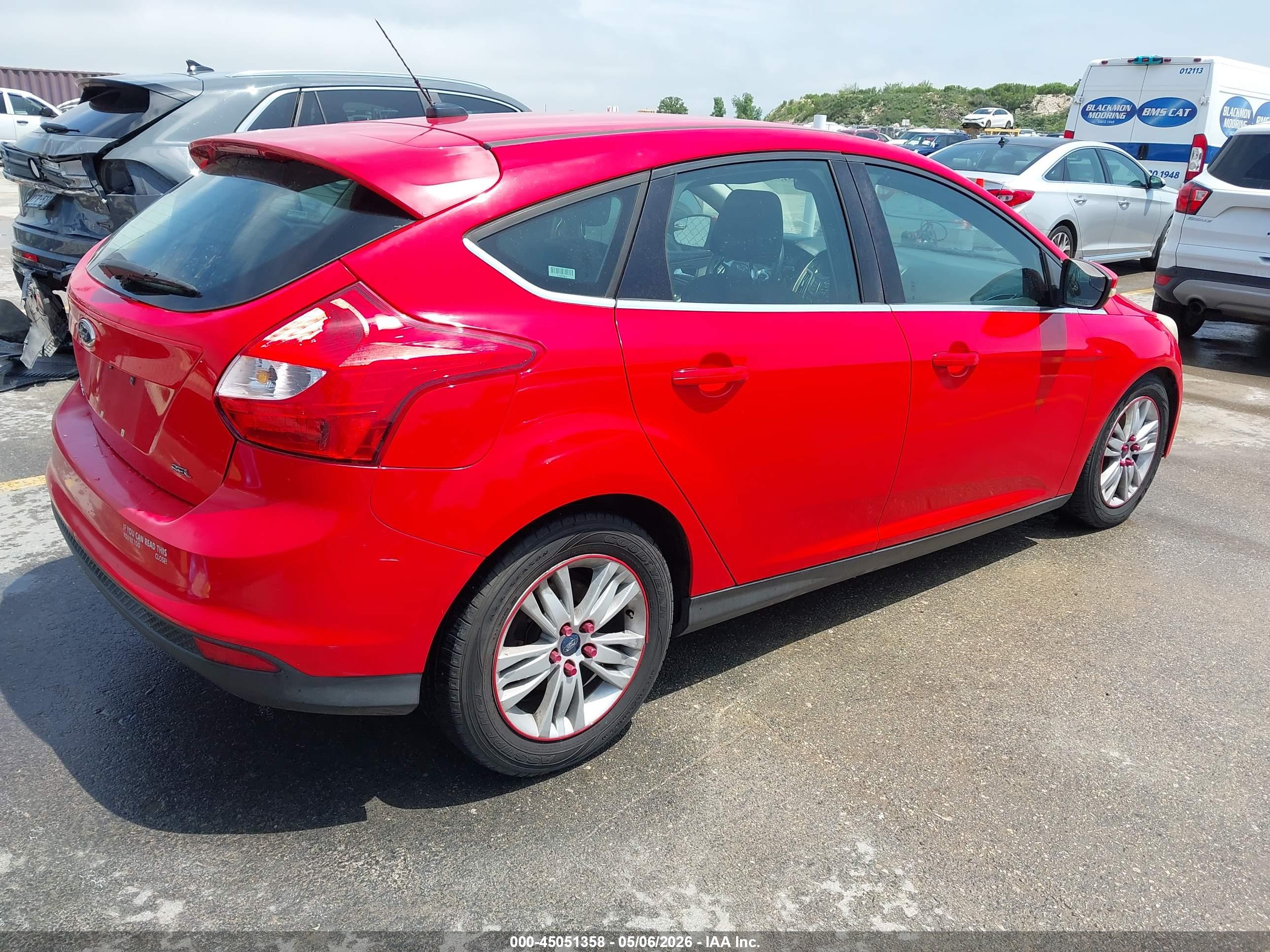 2012 FORD Focus — VIN 1FAHP3M28CL317075 — photo 4