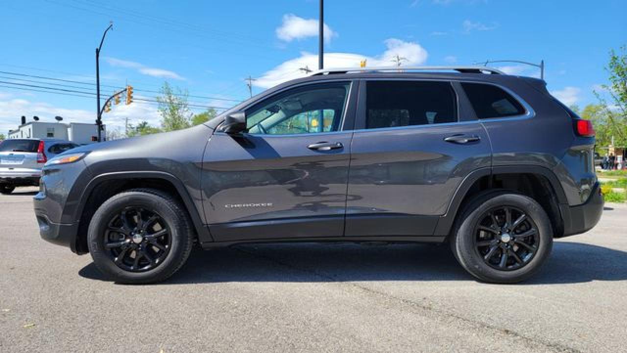 2015 JEEP Cherokee — VIN 1C4PJMCSXFW559593 — photo 3
