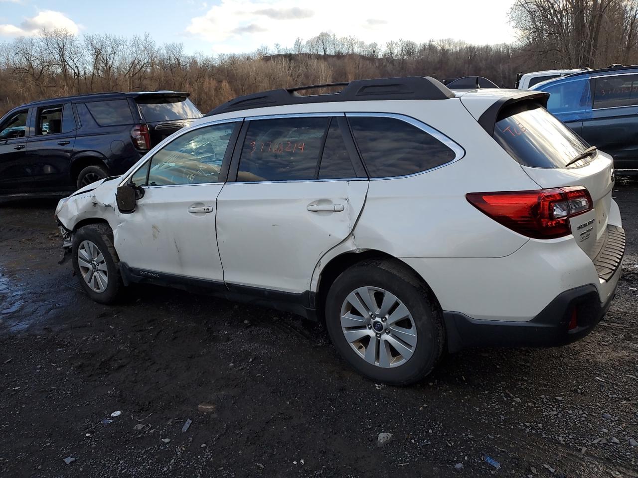 2018 SUBARU OUTBACK 2. — VIN 4S4BSACC3J3269782 — photo 2