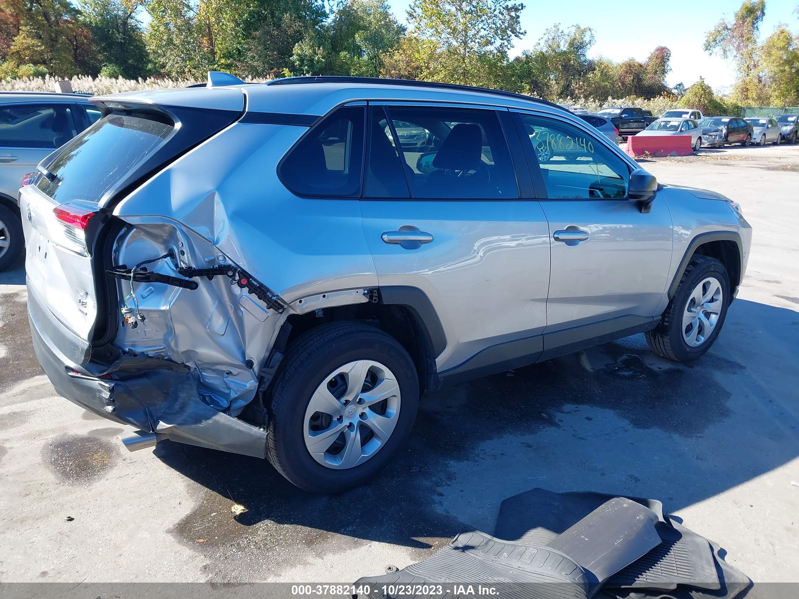 2021 TOYOTA RAV4 — VIN 2T3F1RFV1MC251742 — photo 4