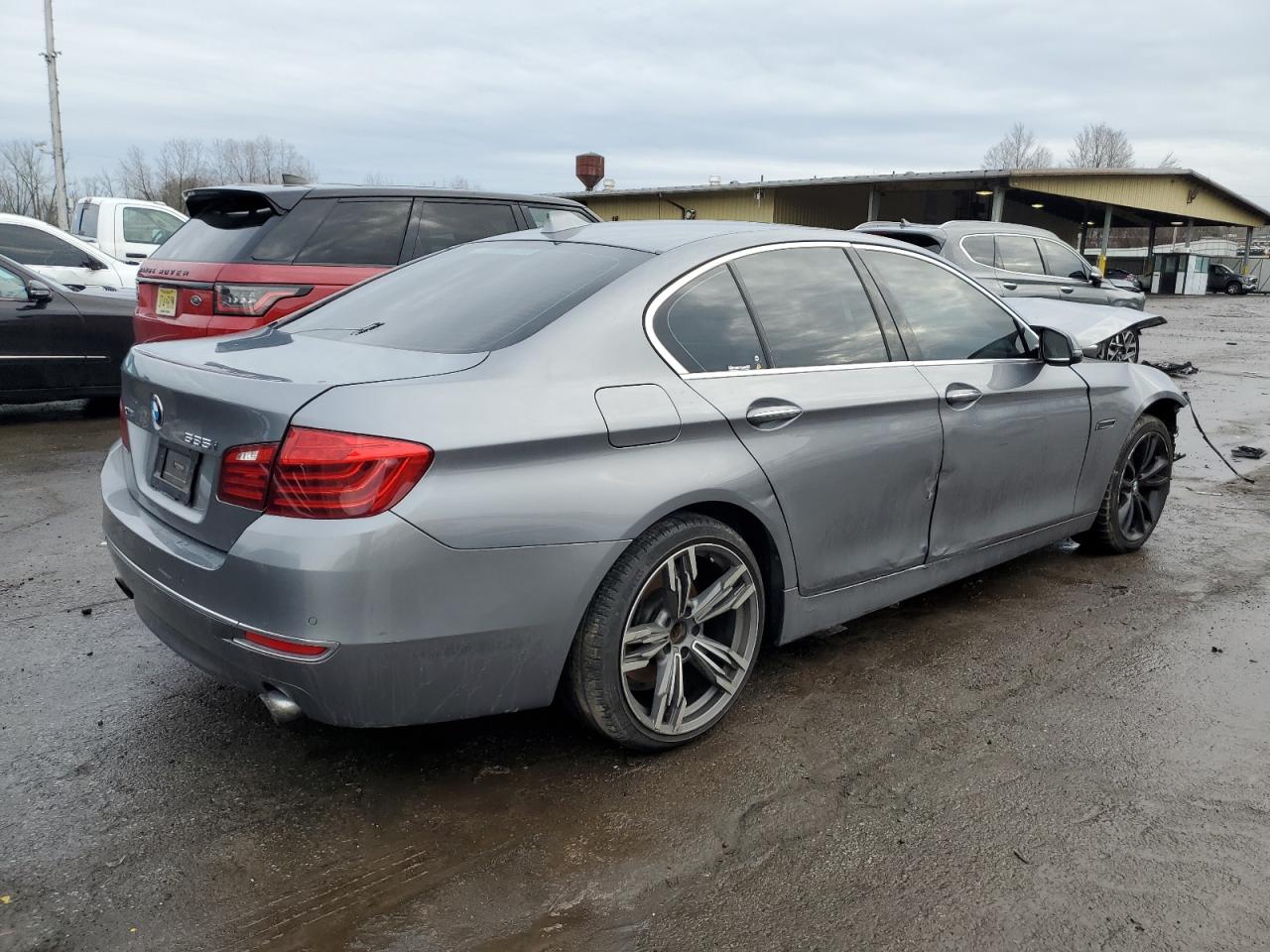 2014 BMW 535 XI — VIN WBA5B3C50ED538302 — photo 3