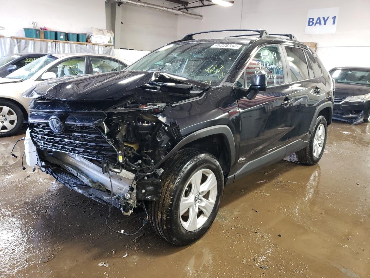 2020 TOYOTA RAV4 LE