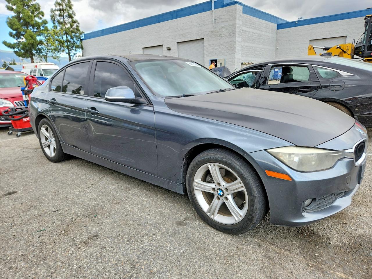 2015 BMW 3er — VIN WBA3B1G59FNT04712 — photo 4