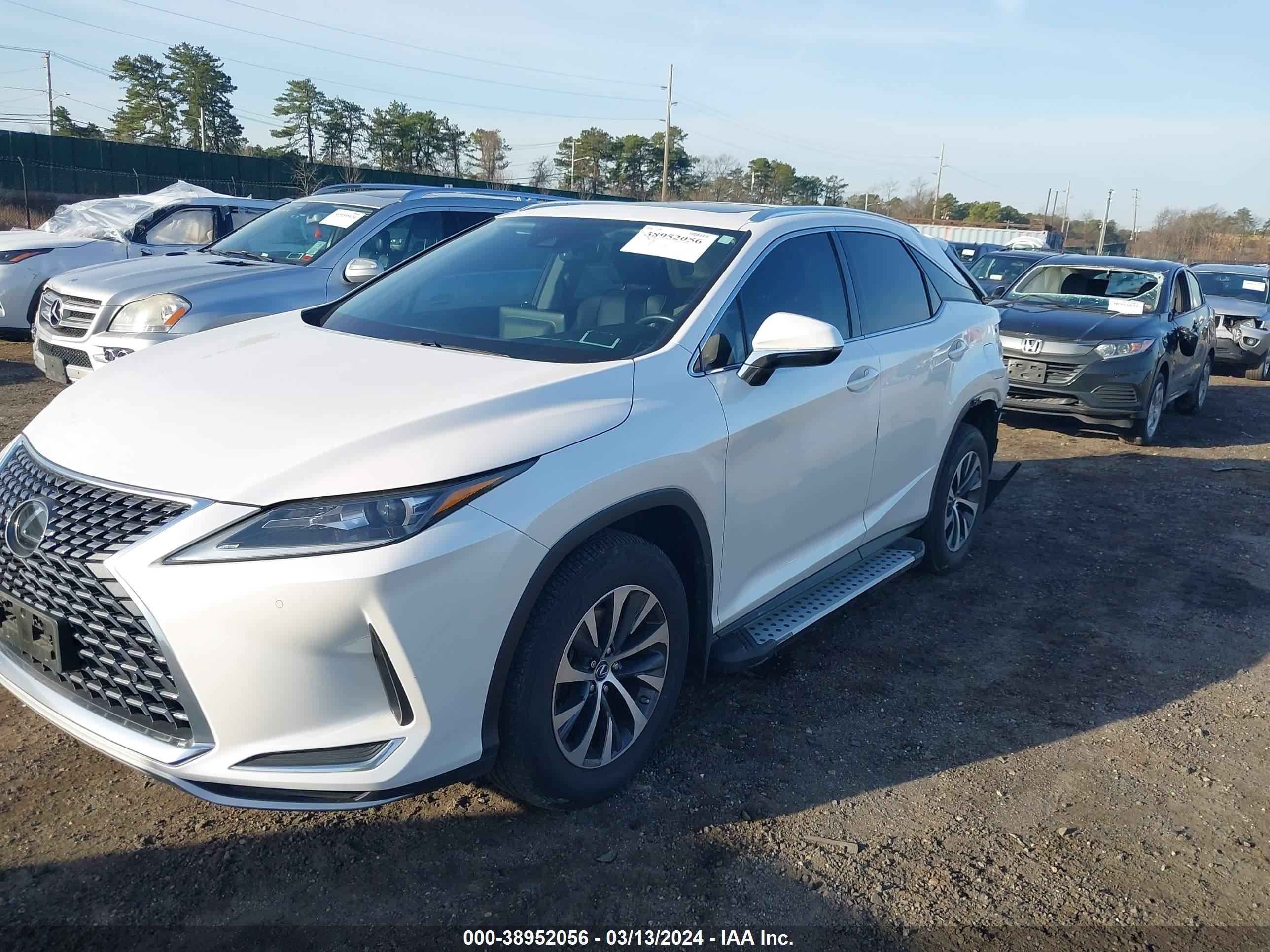 2020 LEXUS RX 350 — VIN 2T2HZMDA2LC239106 — photo 2