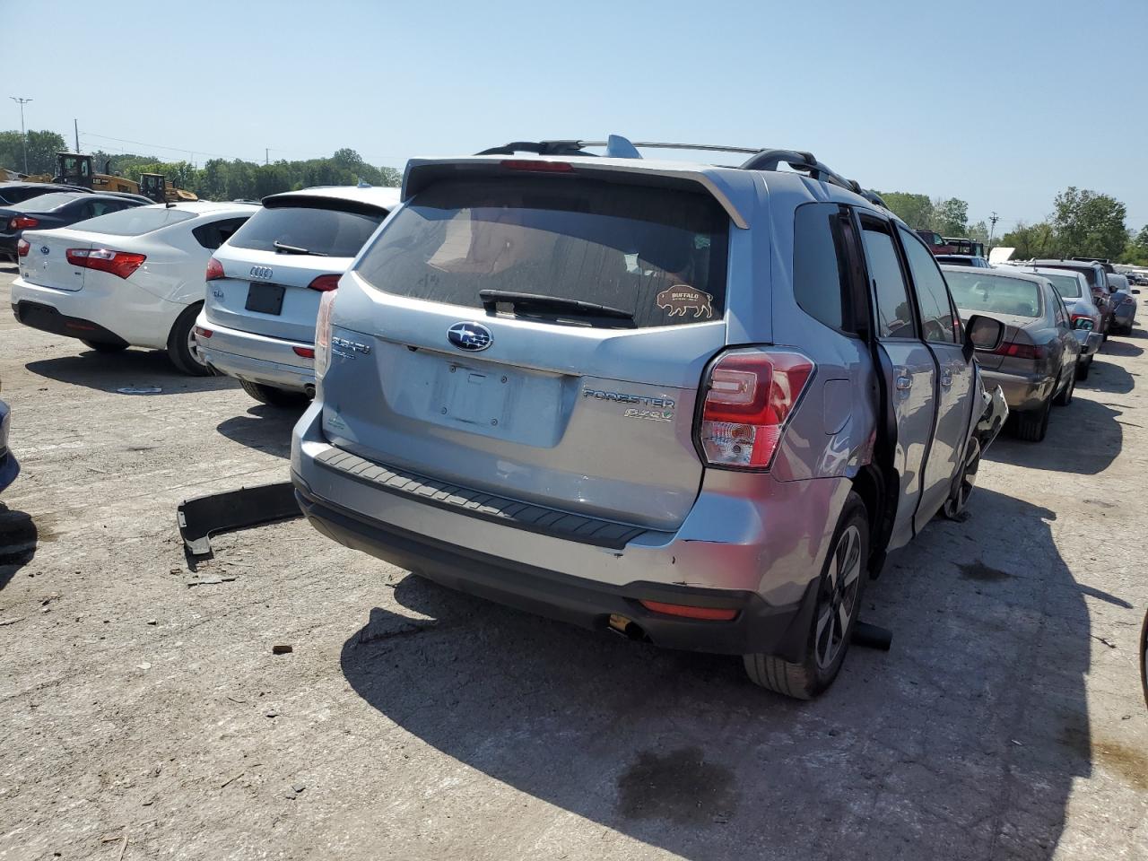2017 SUBARU FORESTER 2 — VIN JF2SJAEC8HH594902 — photo 3