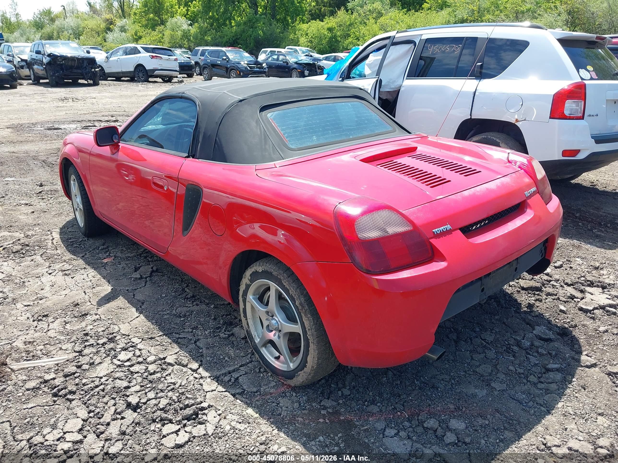 2001 TOYOTA MR2 — VIN JTDFR320010029059 — photo 3