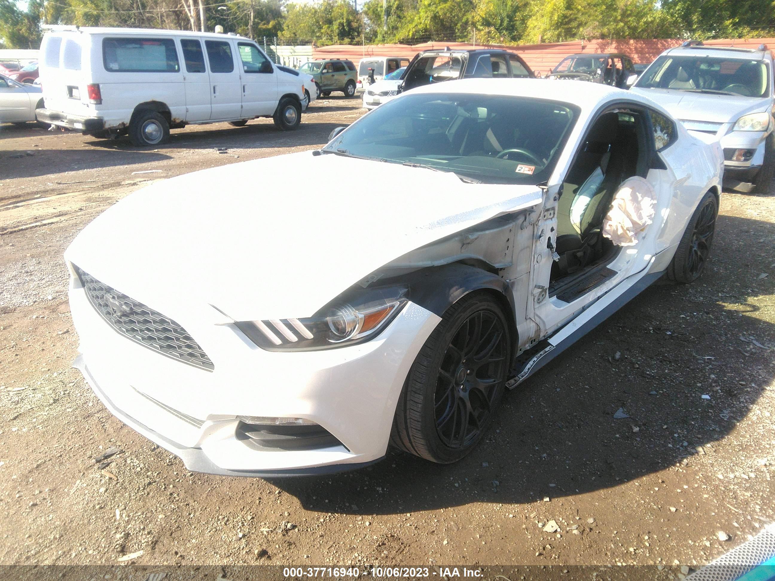 2017 FORD MUSTANG — VIN 1FA6P8AM4H5280418 — photo 2