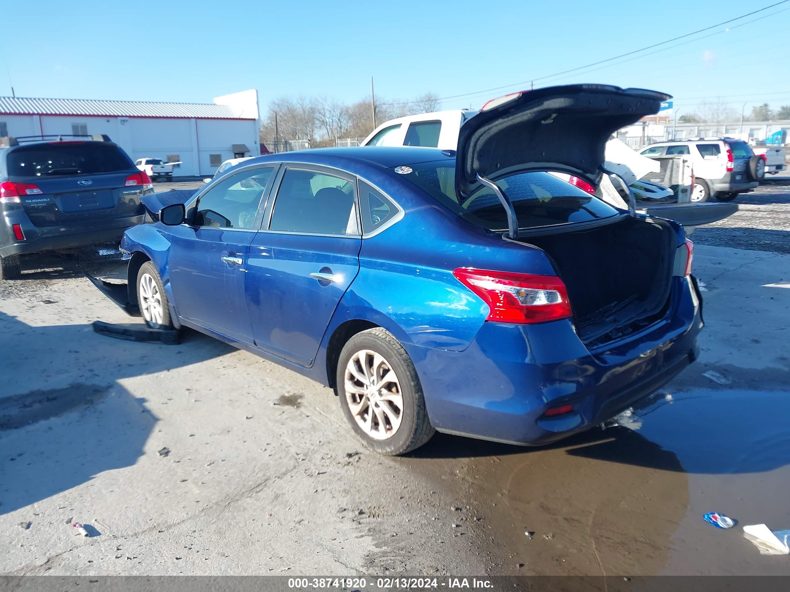 2018 NISSAN SENTRA — VIN 3N1AB7AP3JL623350 — photo 3