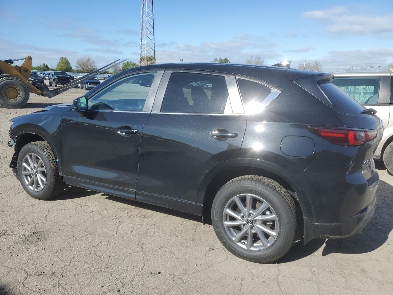 2024 MAZDA CX-5 PREFE — VIN JM3KFBCL6R0432248 — photo 2