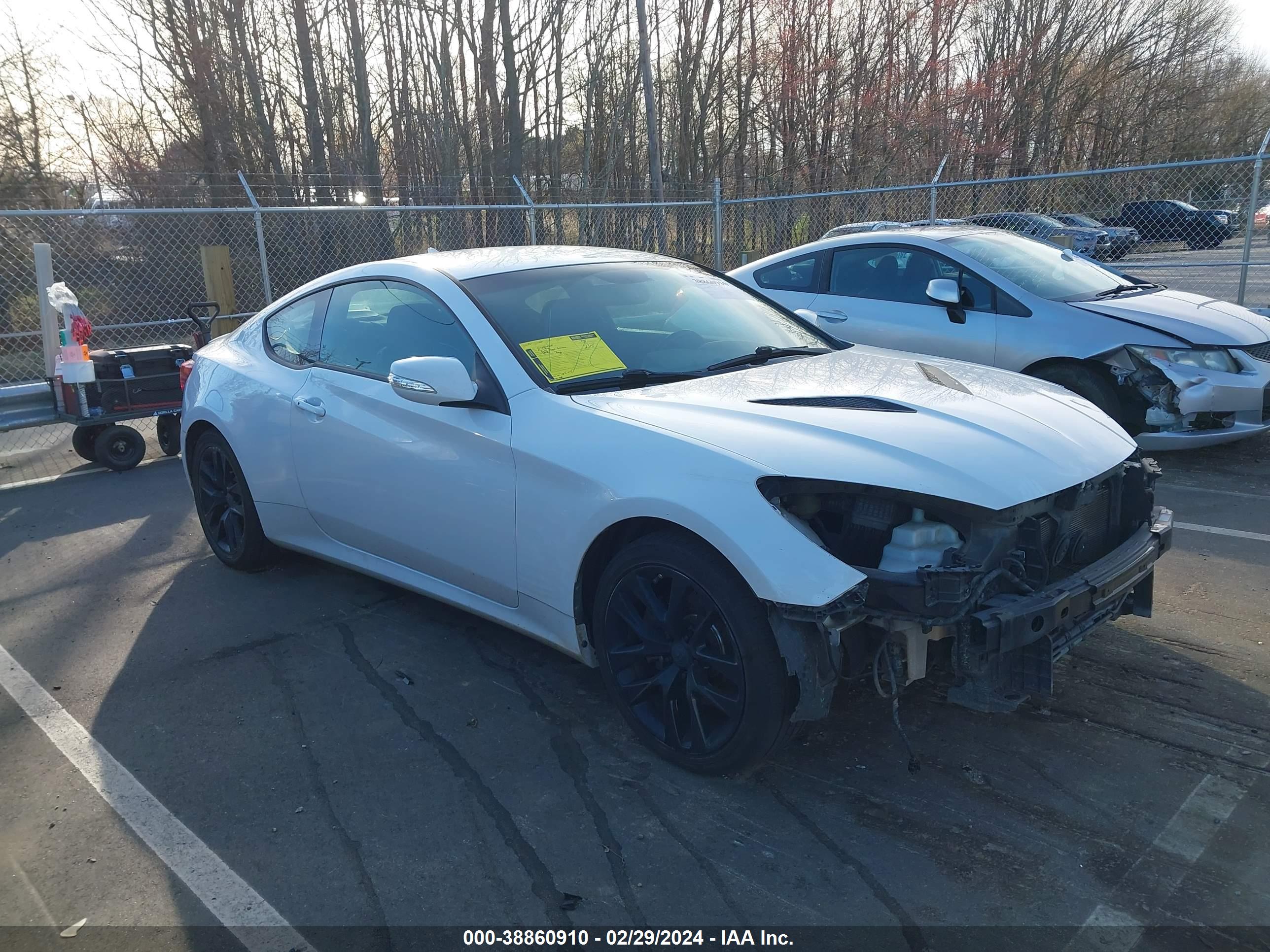 2015 HYUNDAI GENESIS — VIN KMHHT6KJ4FU127334 — photo 1 of 11