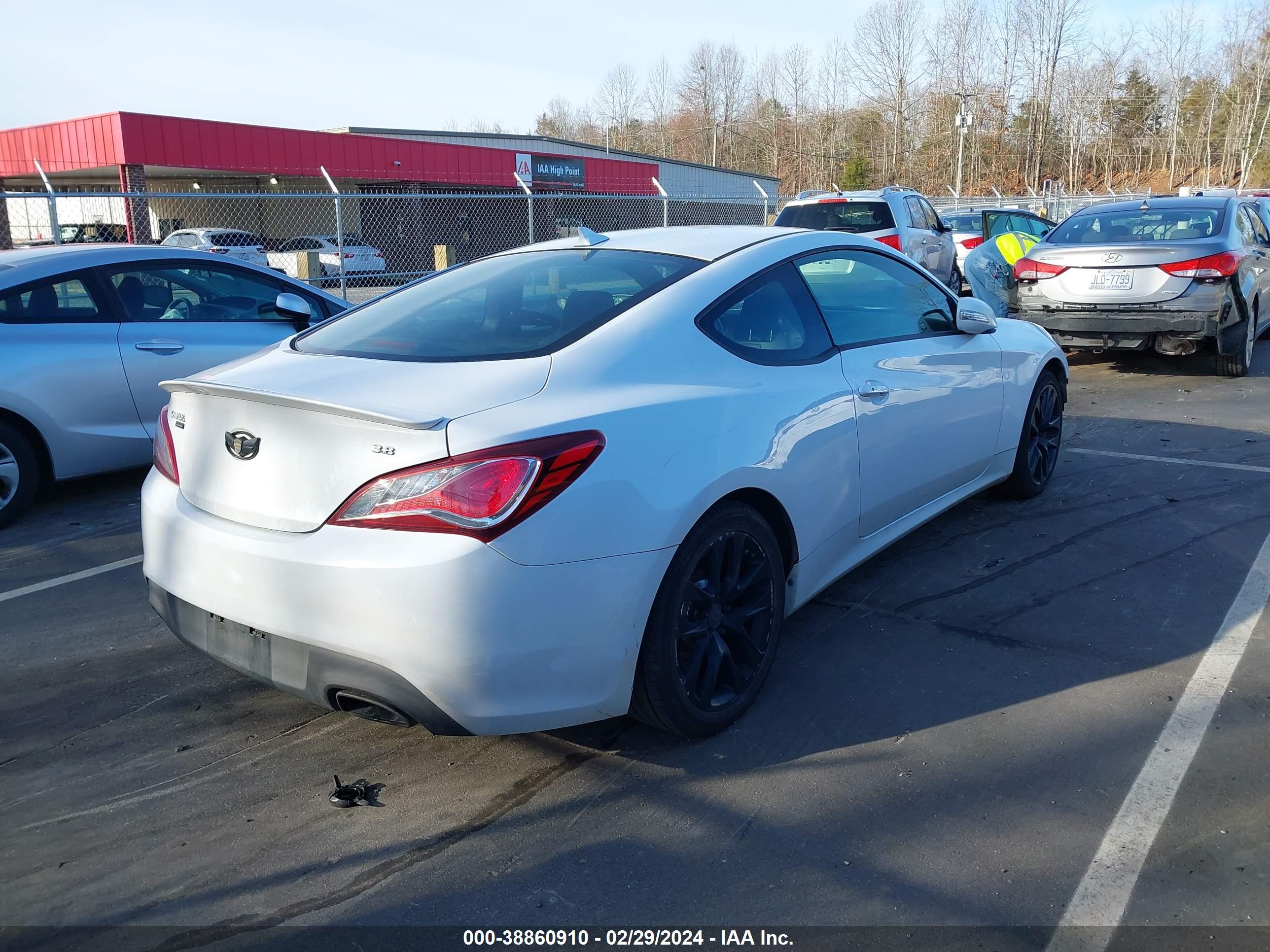2015 HYUNDAI GENESIS — VIN KMHHT6KJ4FU127334 — photo 4