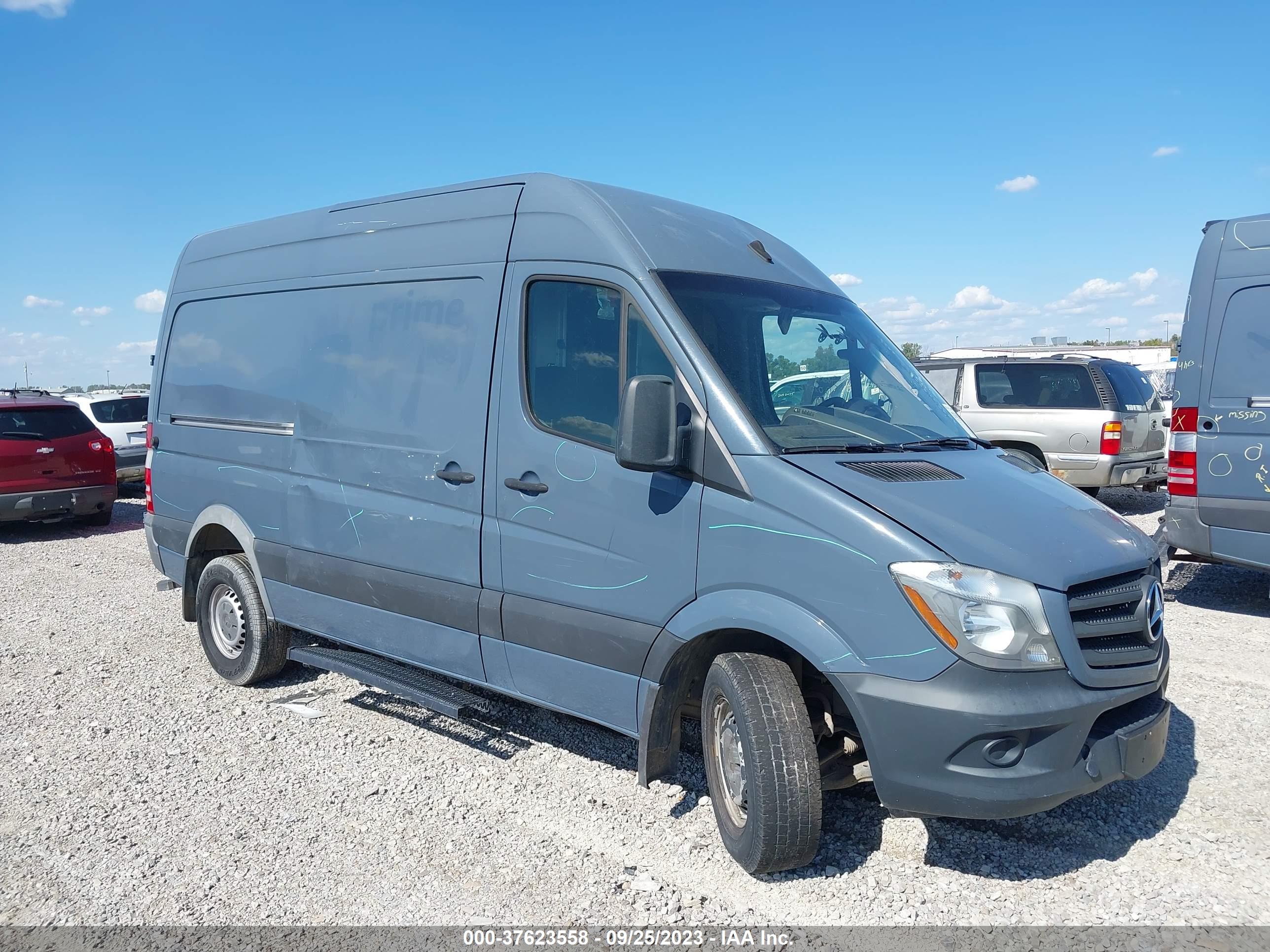 2018 MERCEDES-BENZ SPRINTER 2500 — VIN WD3PE7CDXJP623653 — photo 1 of 16