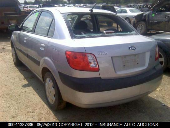 2007 KIA Rio — VIN KNADE123176255034 — photo 3